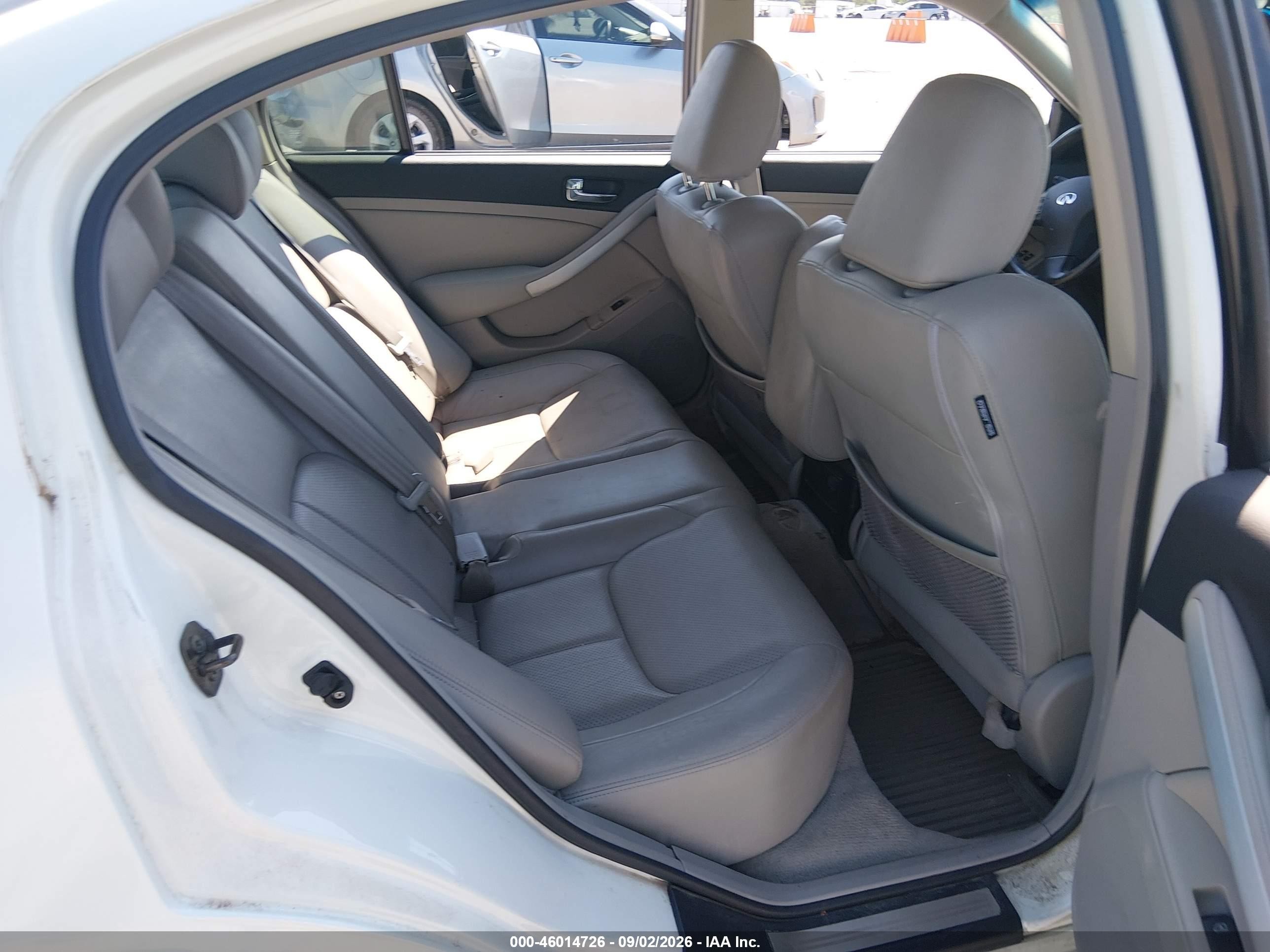 2006 Infiniti G35x   White vin: JNKCV51F96M603978