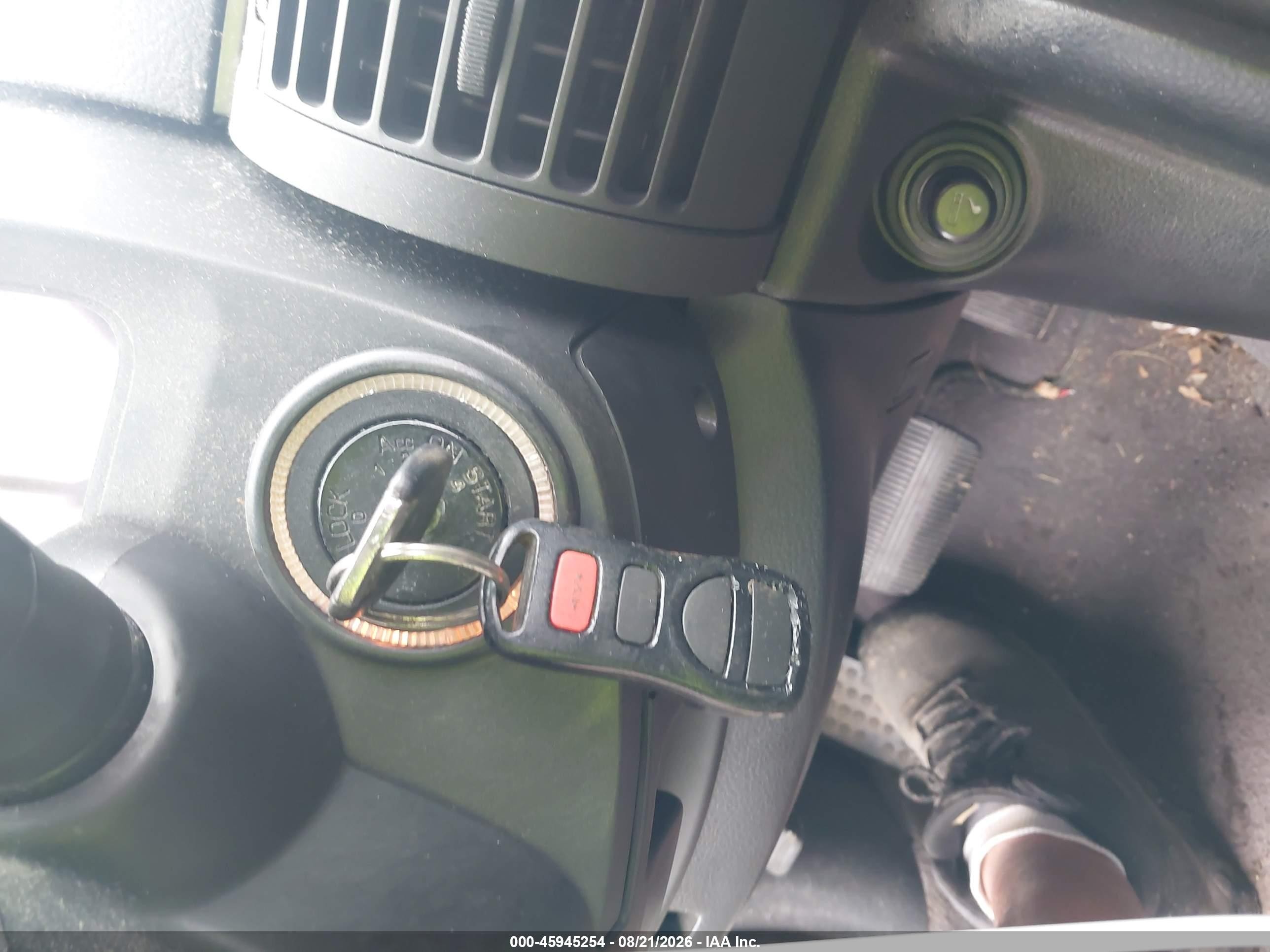 2004 Infiniti G35x   Серебряный vin: JNKCV51FX4M707490