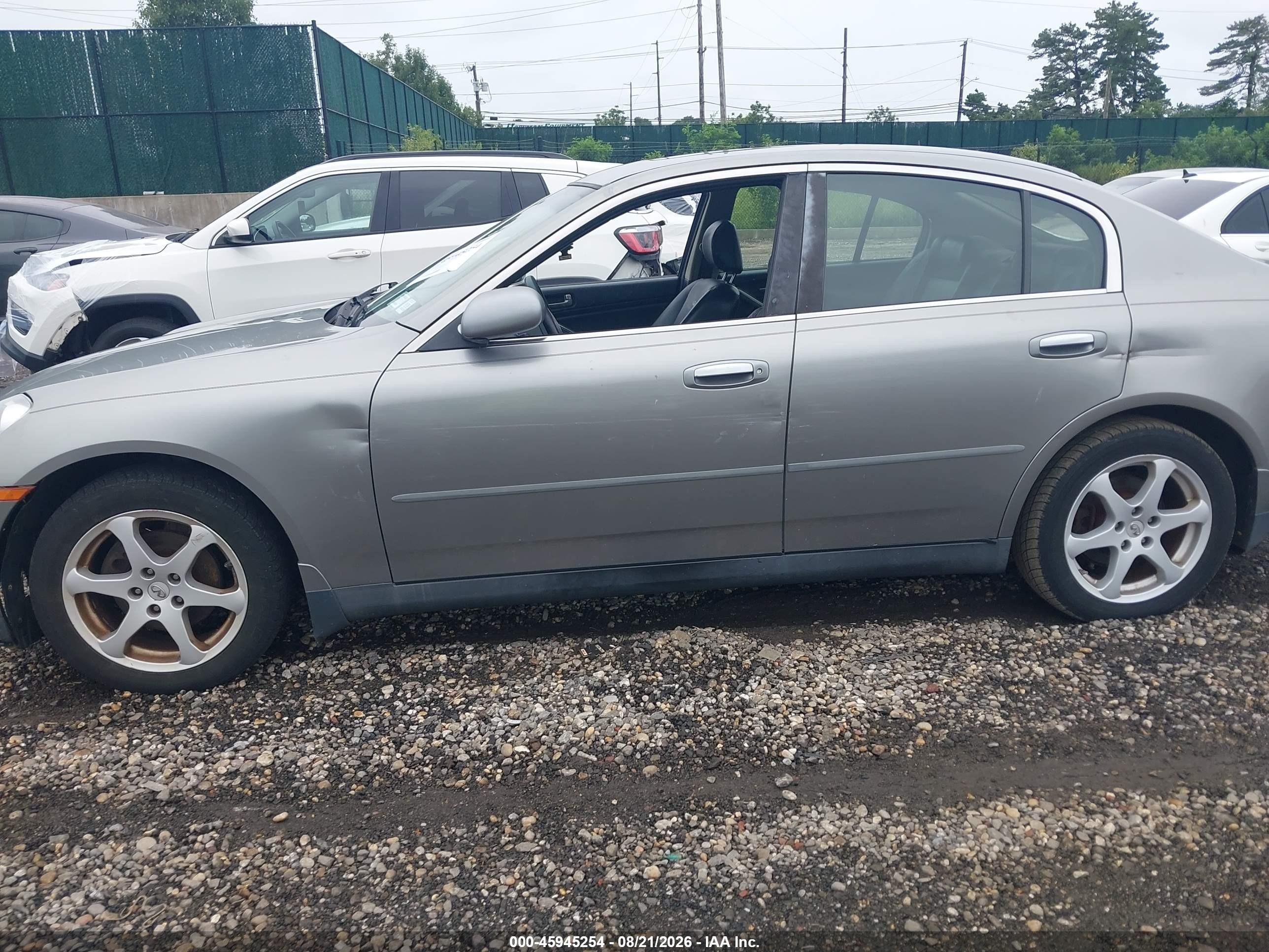 2004 Infiniti G35x   Серебряный vin: JNKCV51FX4M707490