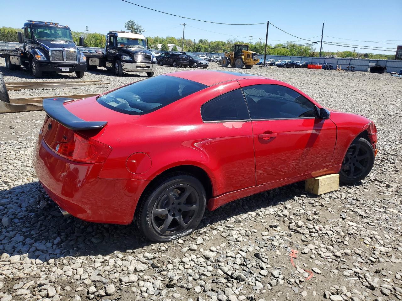 2003 Infiniti G35 Base Red vin: JNKCV54E03M206271