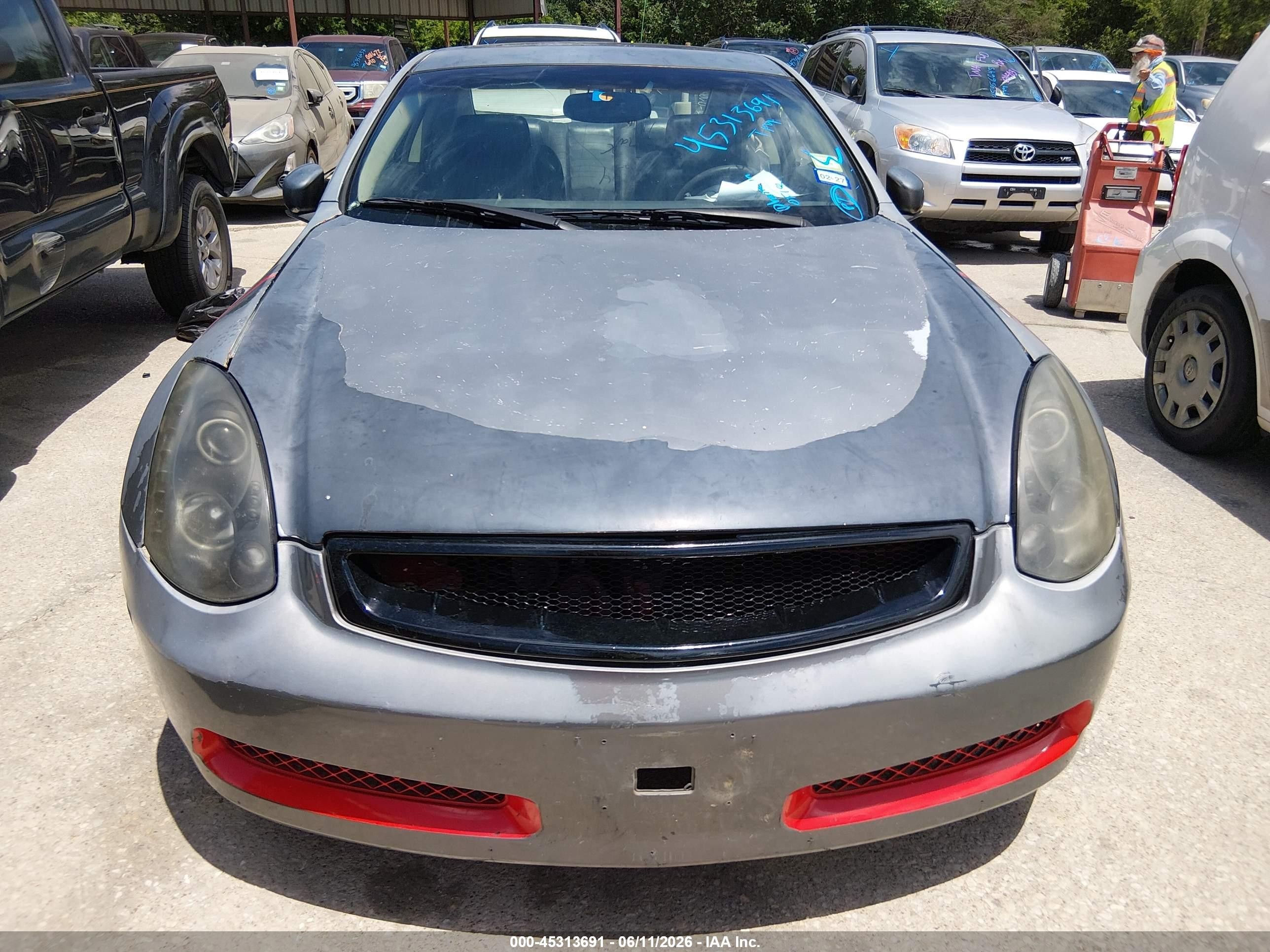 2004 Infiniti G35   Silver vin: JNKCV54E04M307019