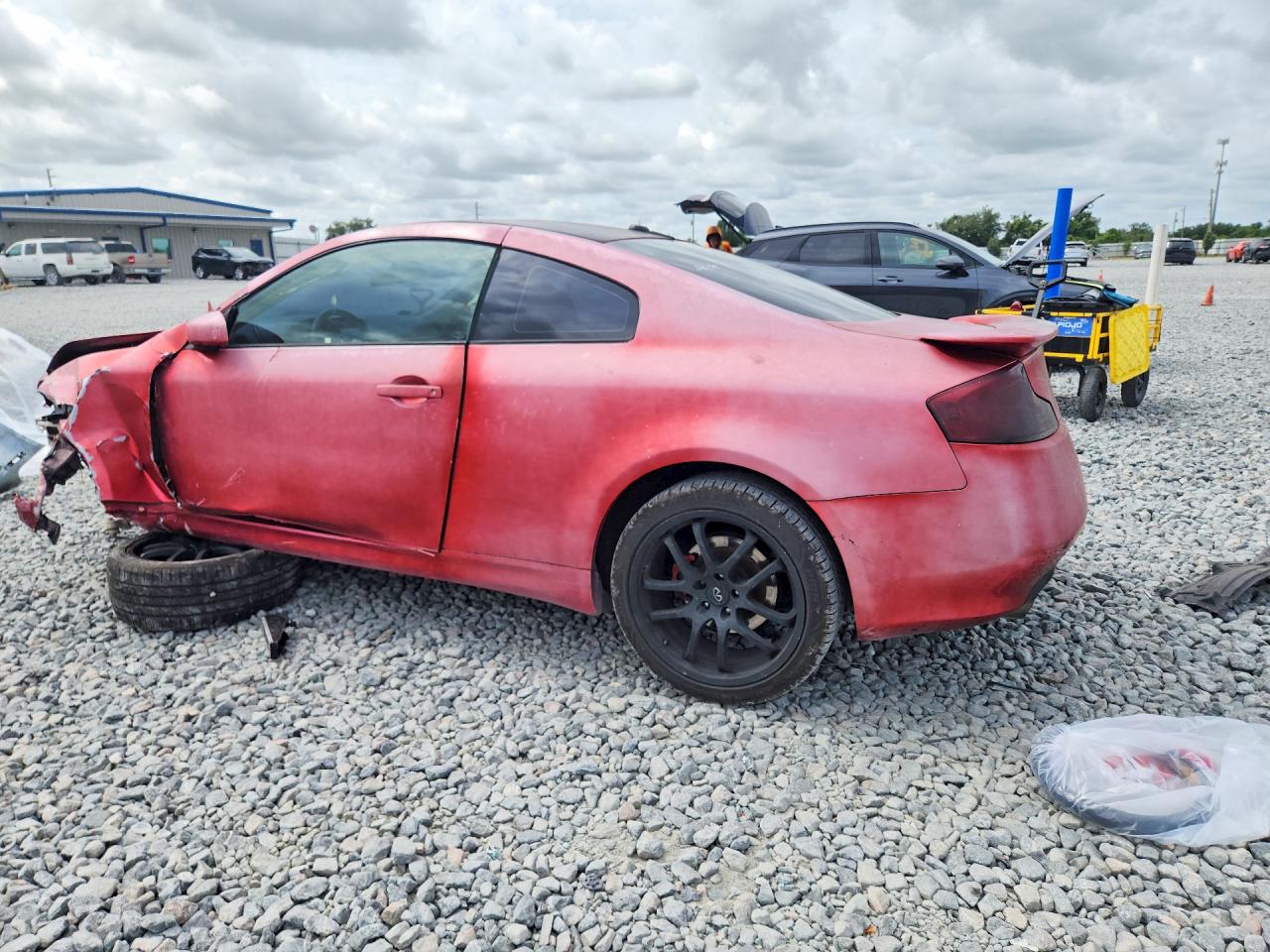 2005 Infiniti G35 Base Red vin: JNKCV54E05M412029