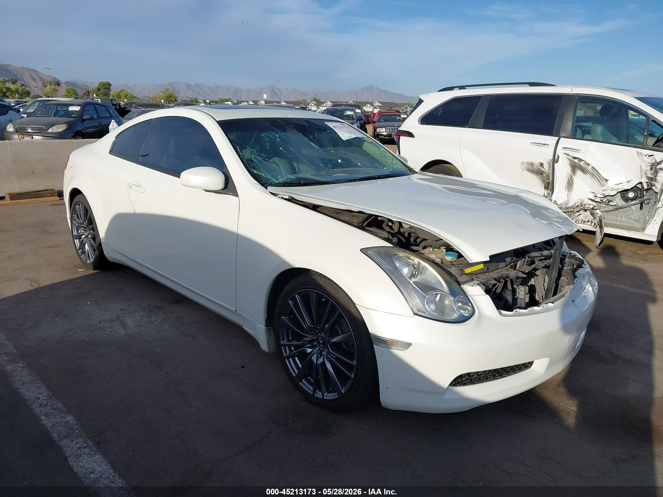 2006 Infiniti G35   White vin: JNKCV54E06M709965
