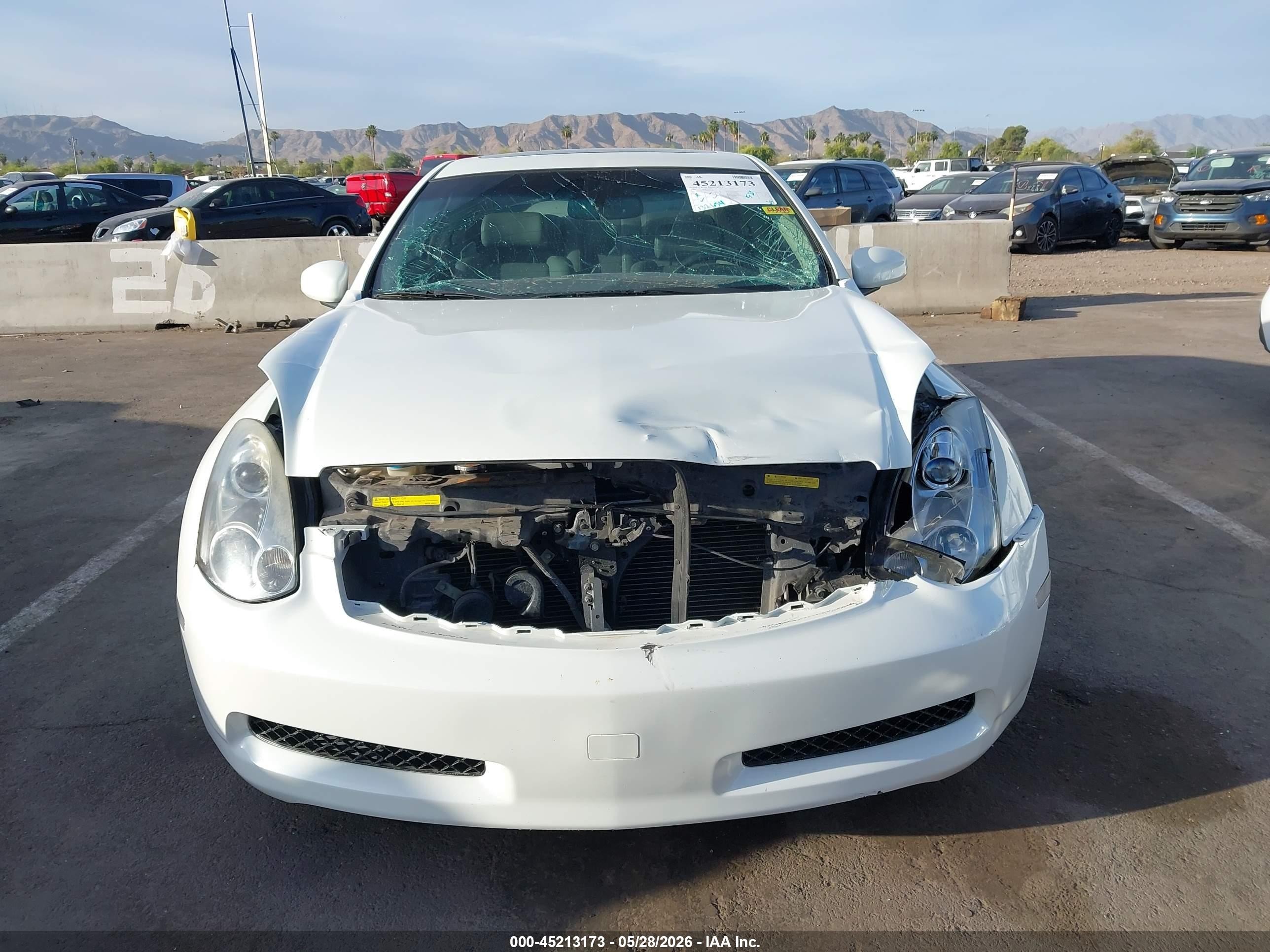 2006 Infiniti G35   White vin: JNKCV54E06M709965