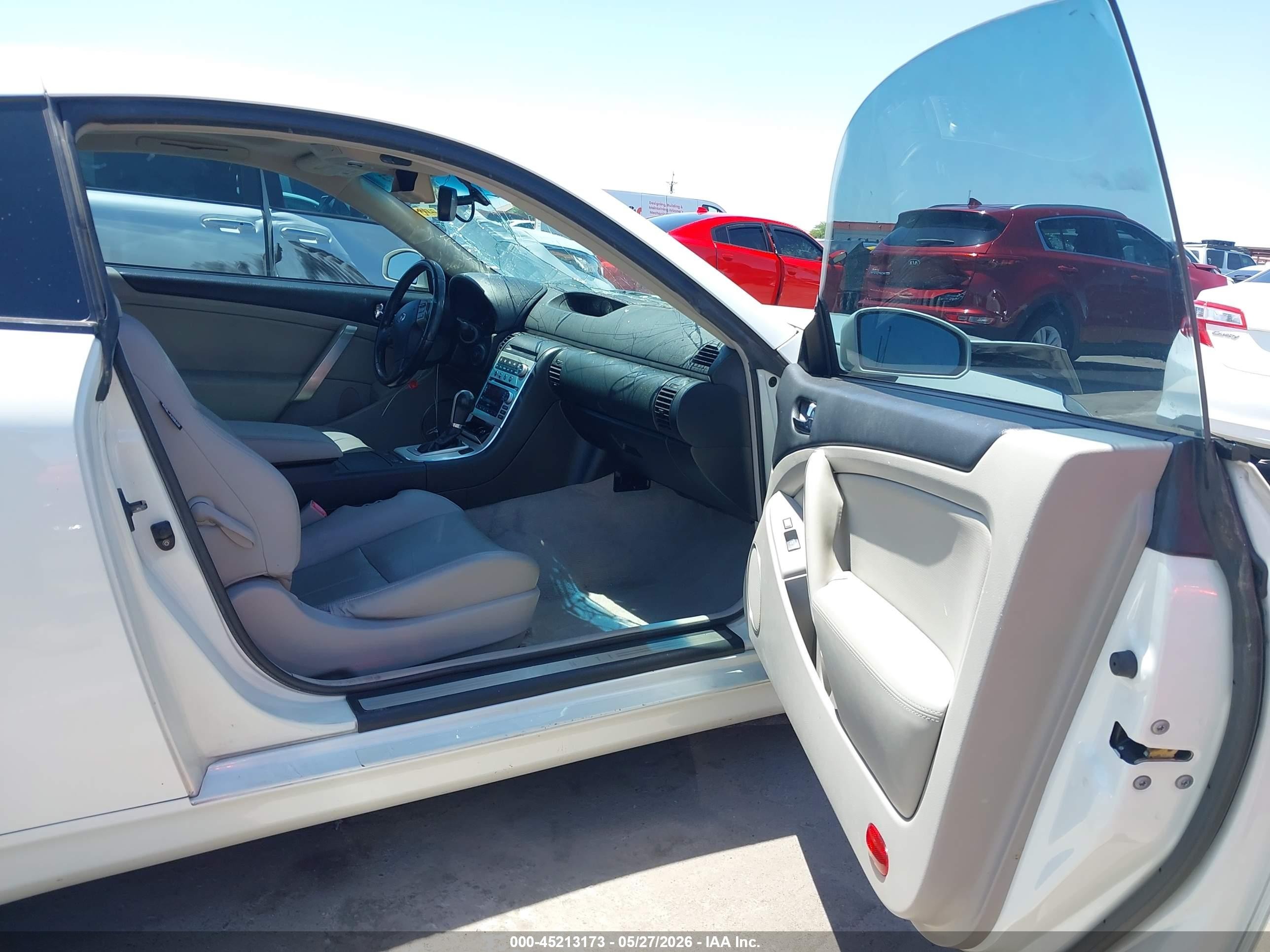 2006 Infiniti G35   White vin: JNKCV54E06M709965