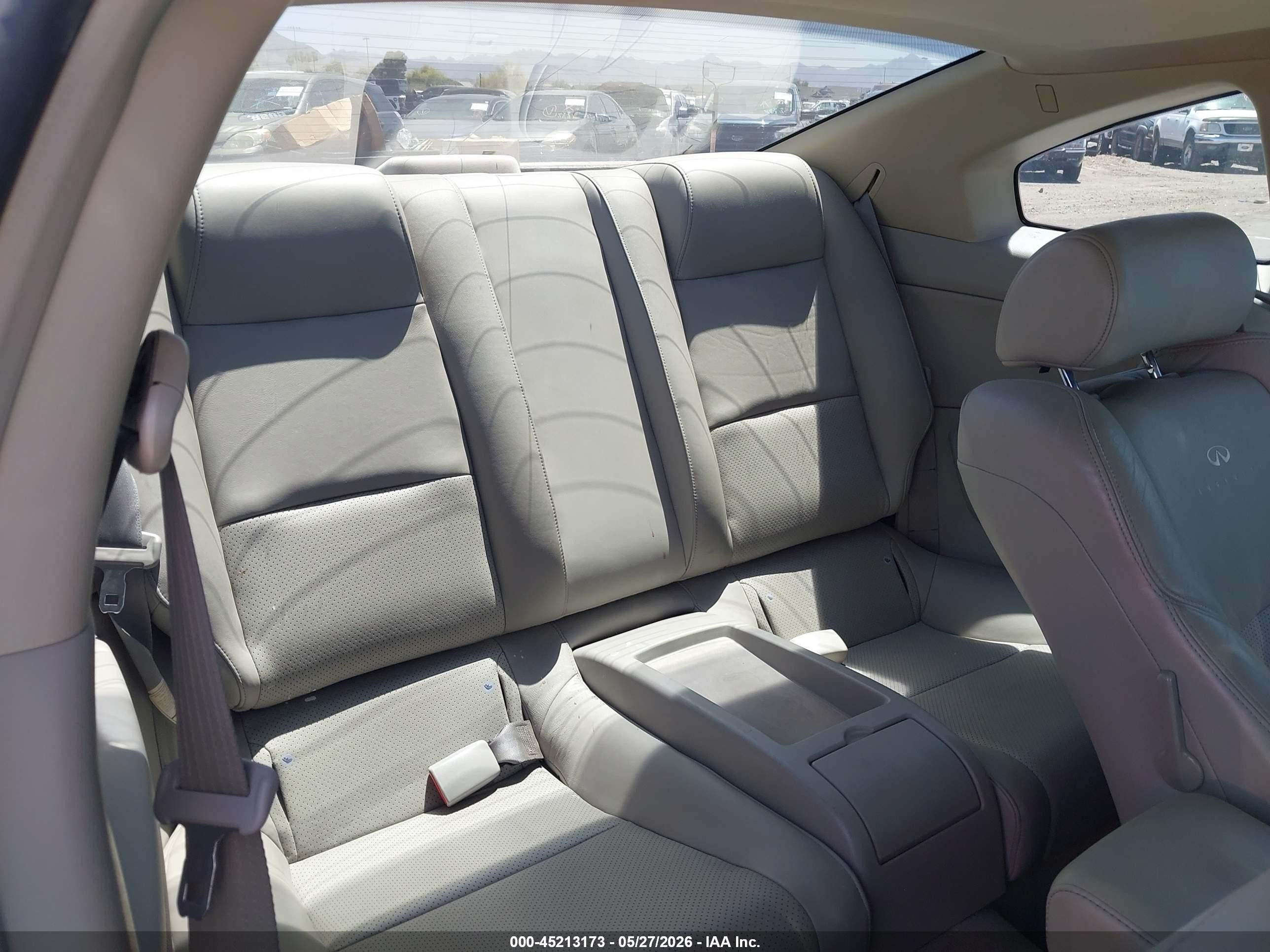2006 Infiniti G35   White vin: JNKCV54E06M709965