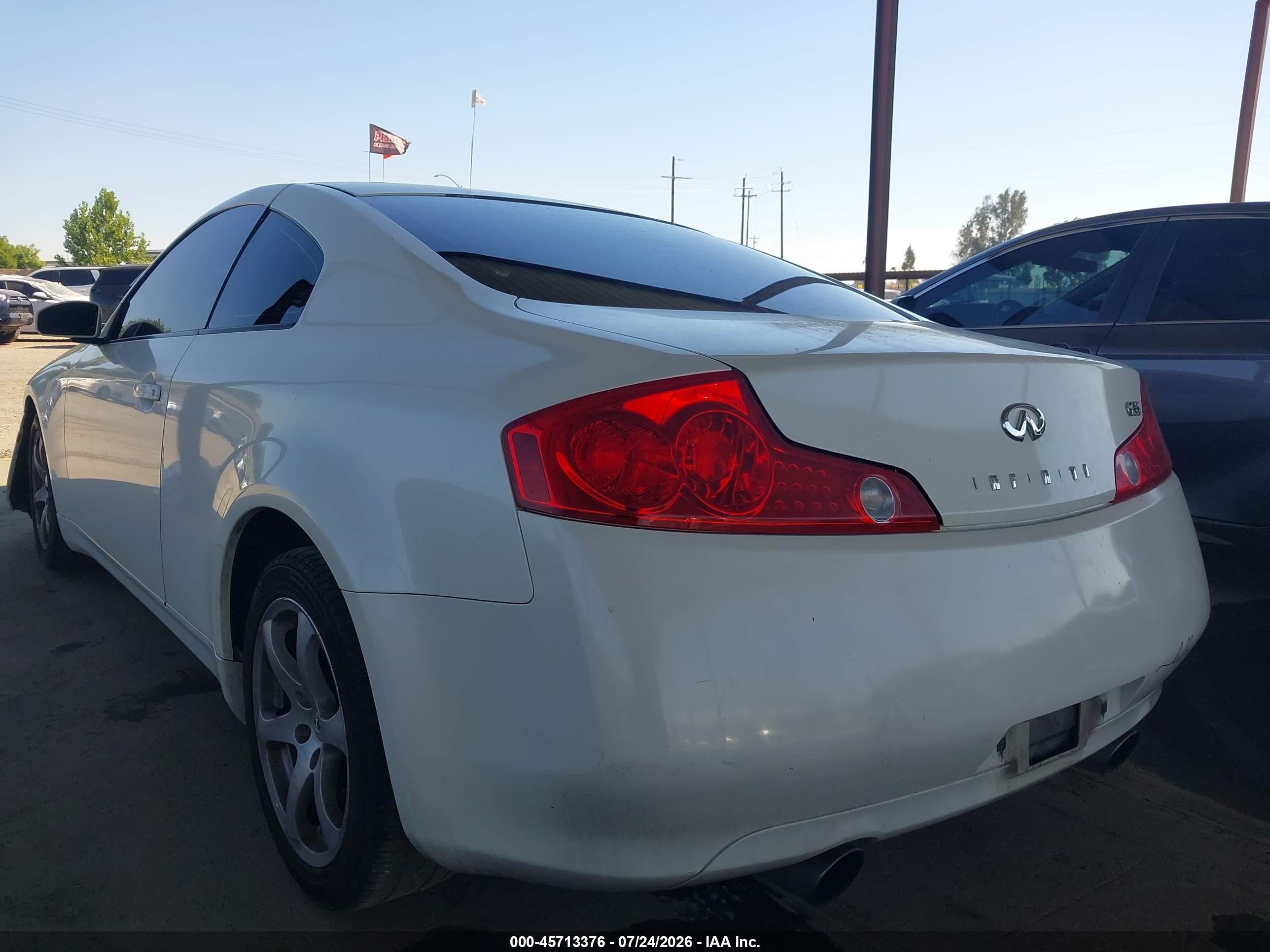 2003 Infiniti G35 Base W/leather White vin: JNKCV54E13M218400
