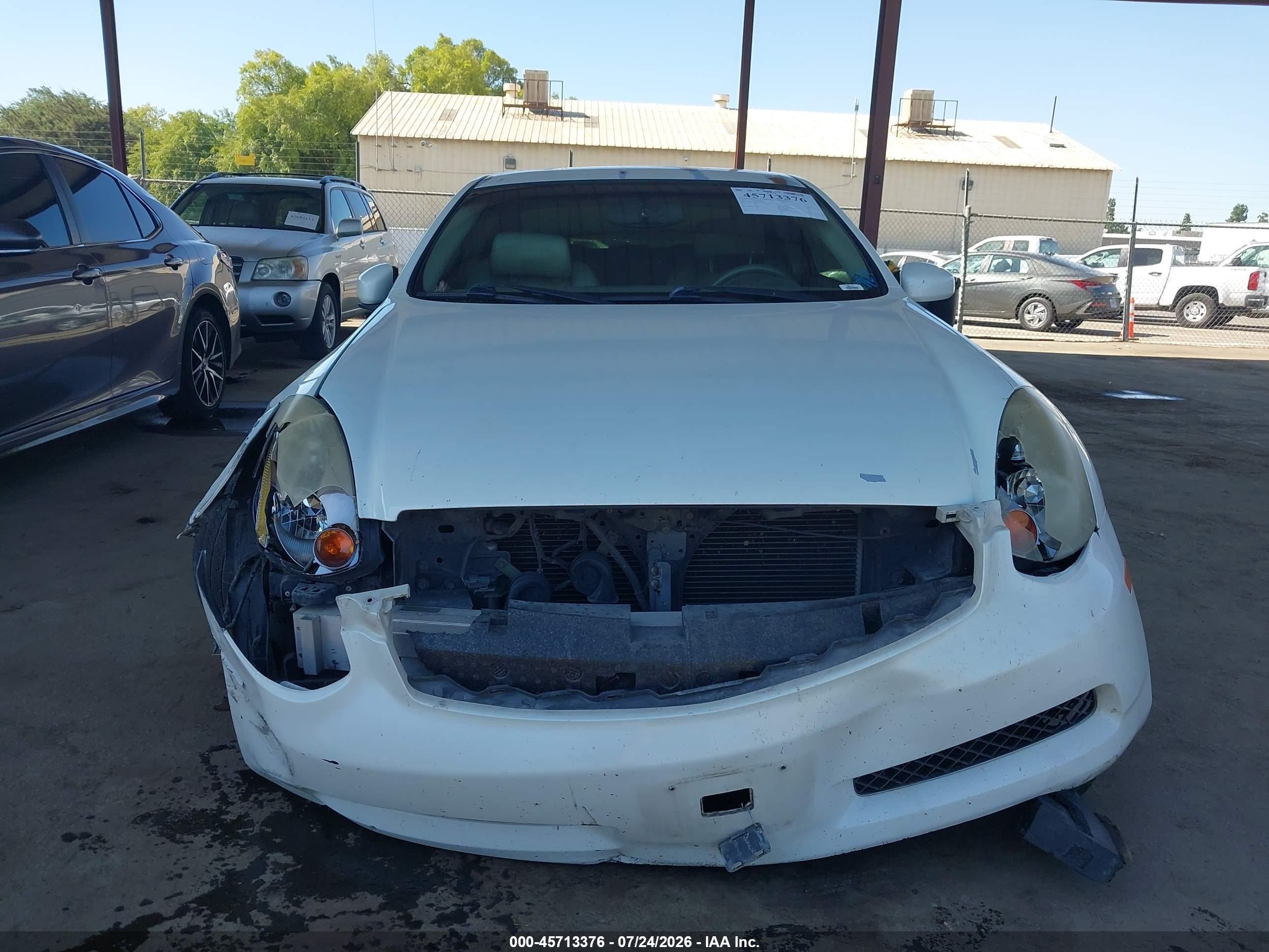 2003 Infiniti G35 Base W/leather White vin: JNKCV54E13M218400