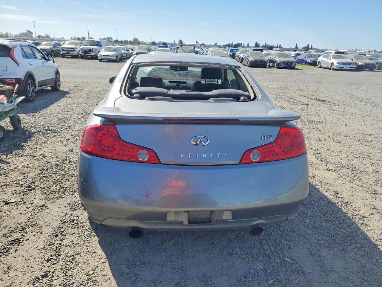 2004 Infiniti G35 Base Silver vin: JNKCV54E14M816164