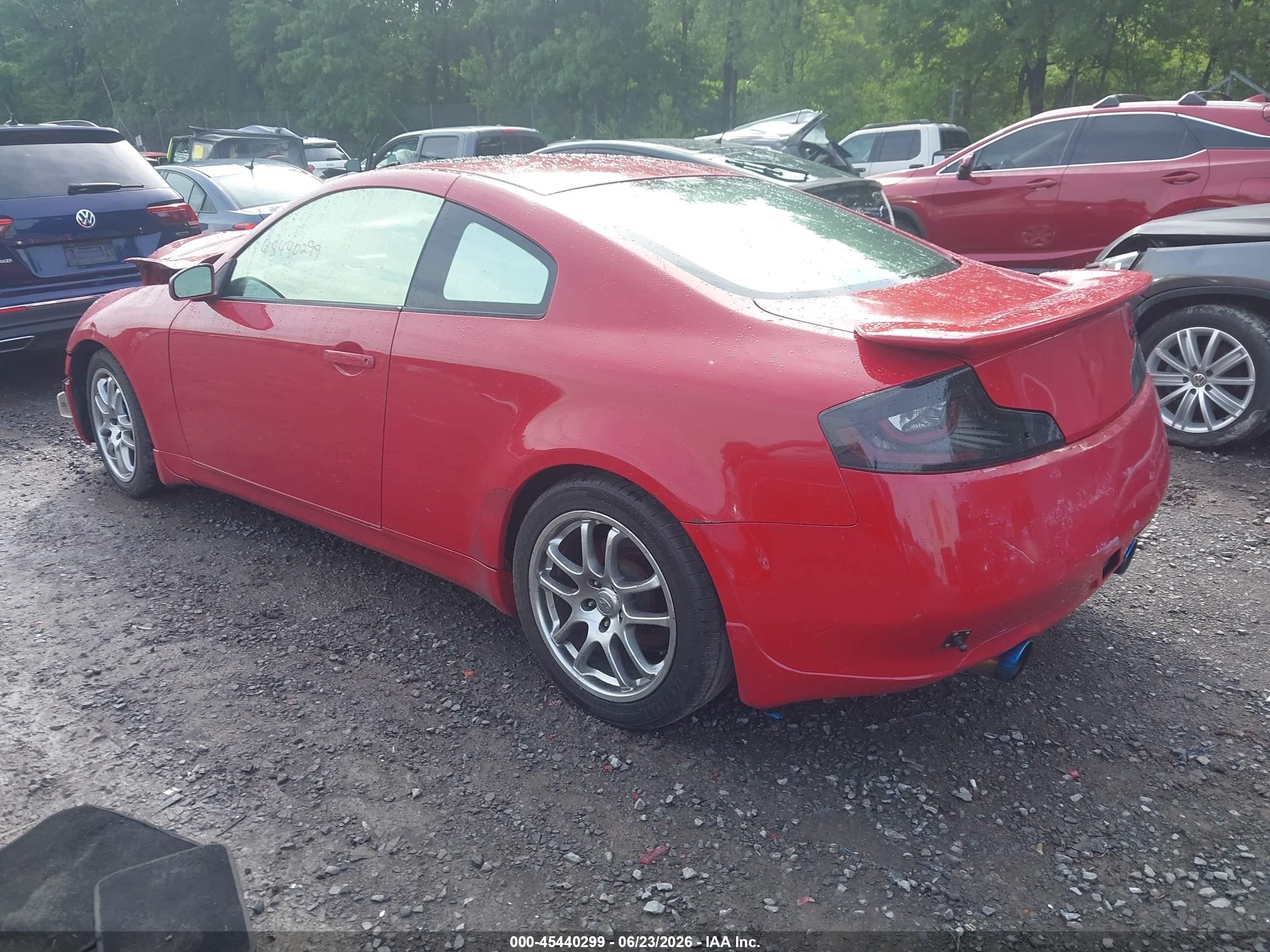 2004 Infiniti G35 Red vin: JNKCV54E14M828041