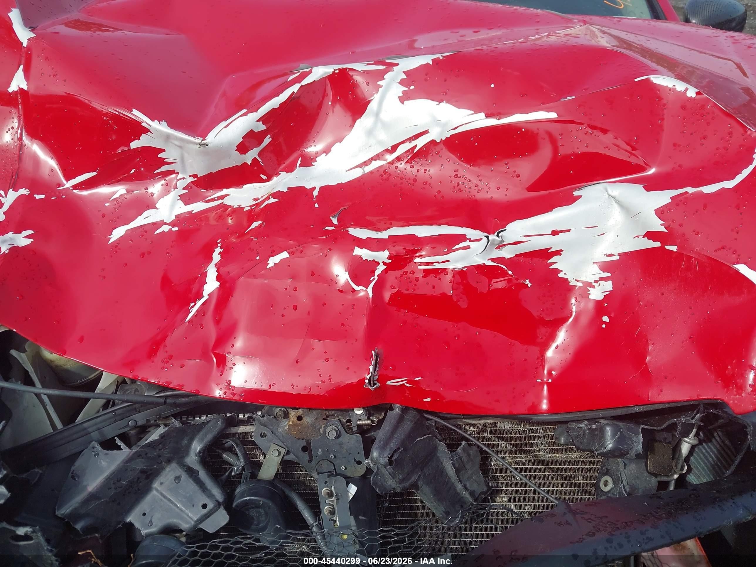 2004 Infiniti G35 Red vin: JNKCV54E14M828041