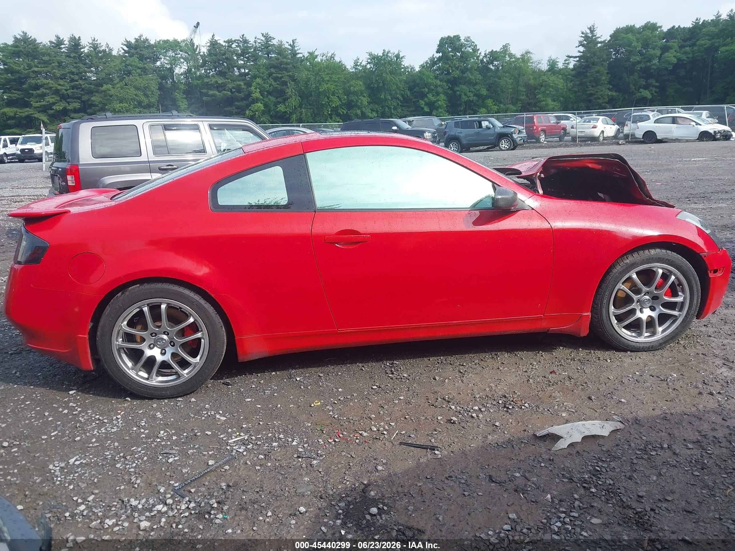 2004 Infiniti G35 Red vin: JNKCV54E14M828041