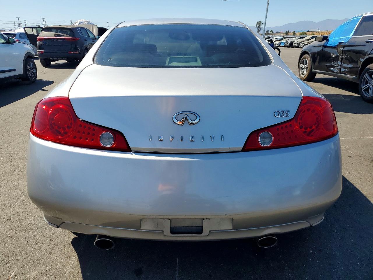 2005 Infiniti G35 Base Silver vin: JNKCV54E15M419569