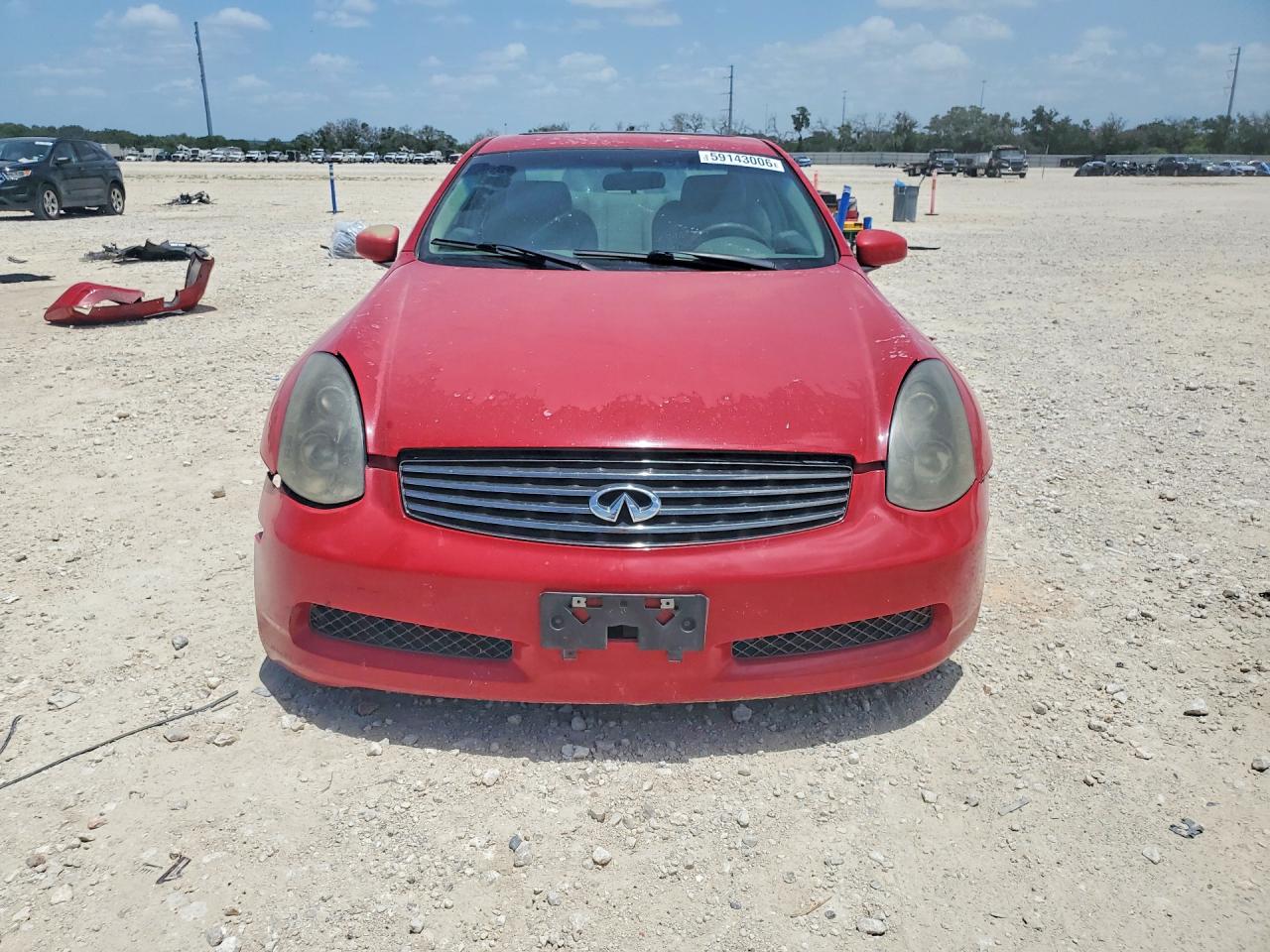 2004 Infiniti G35 Base Red vin: JNKCV54E24M817632