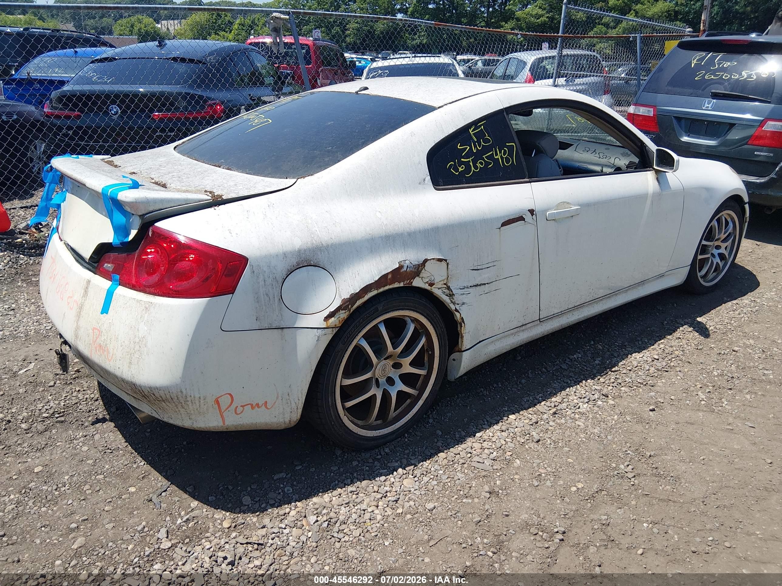 2006 Infiniti G35   White vin: JNKCV54E26M714066