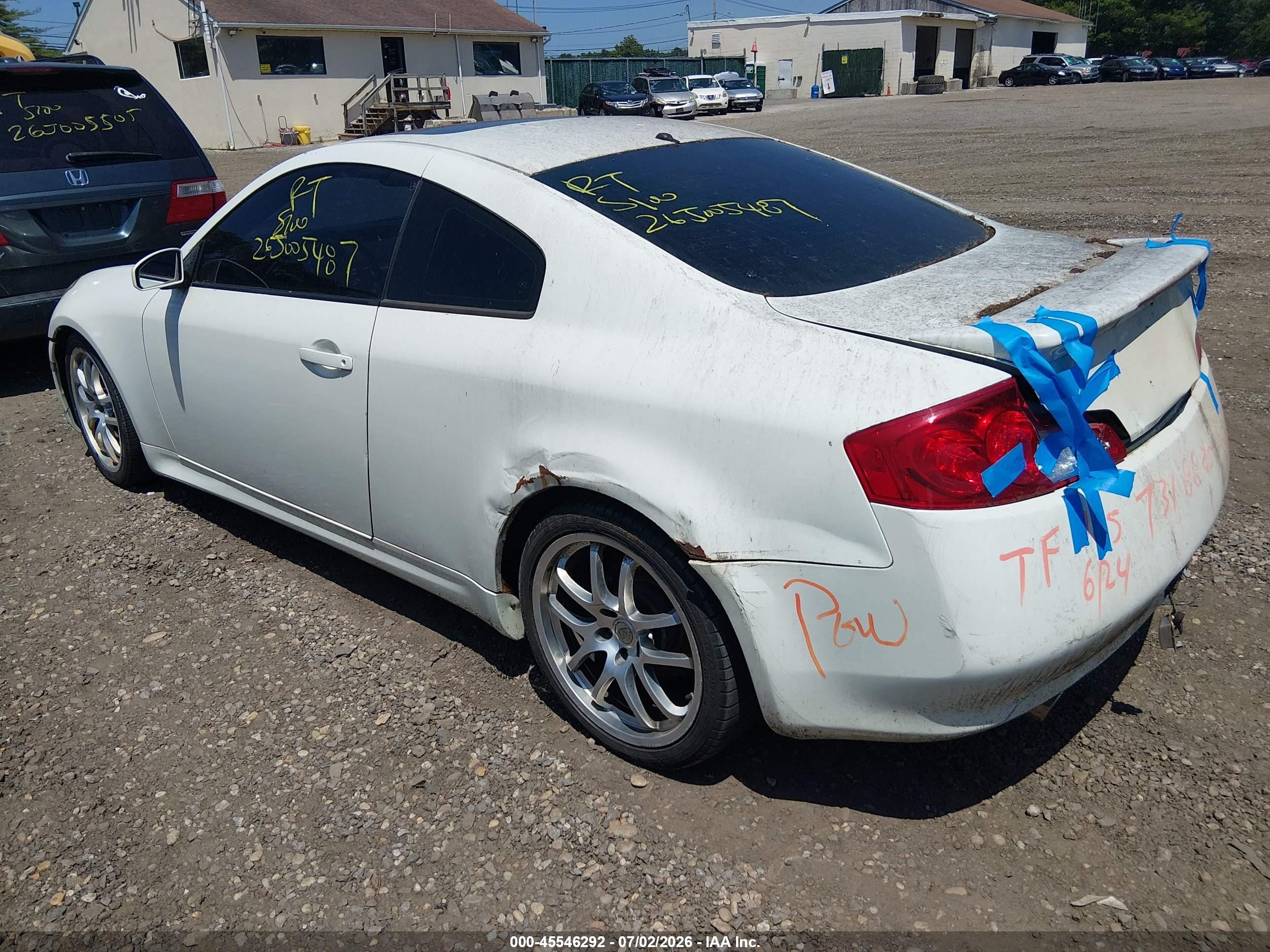 2006 Infiniti G35   White vin: JNKCV54E26M714066