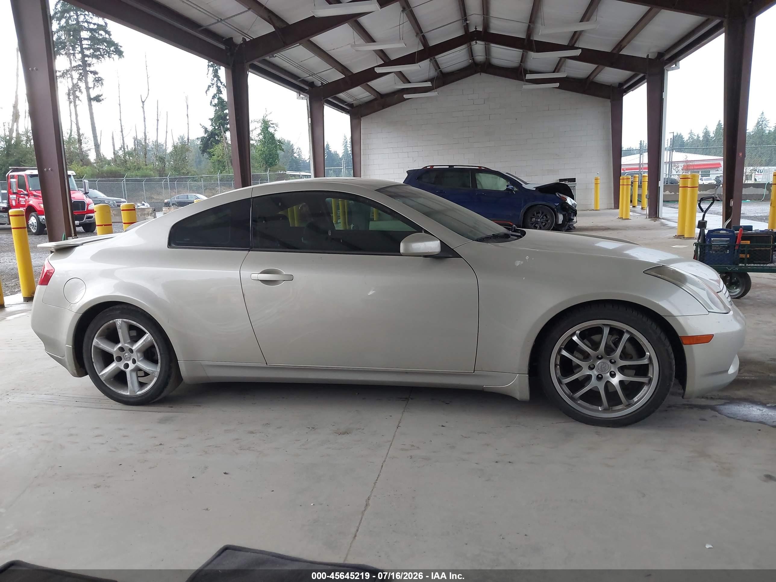 2005 Infiniti G35   Tan vin: JNKCV54E35M416401
