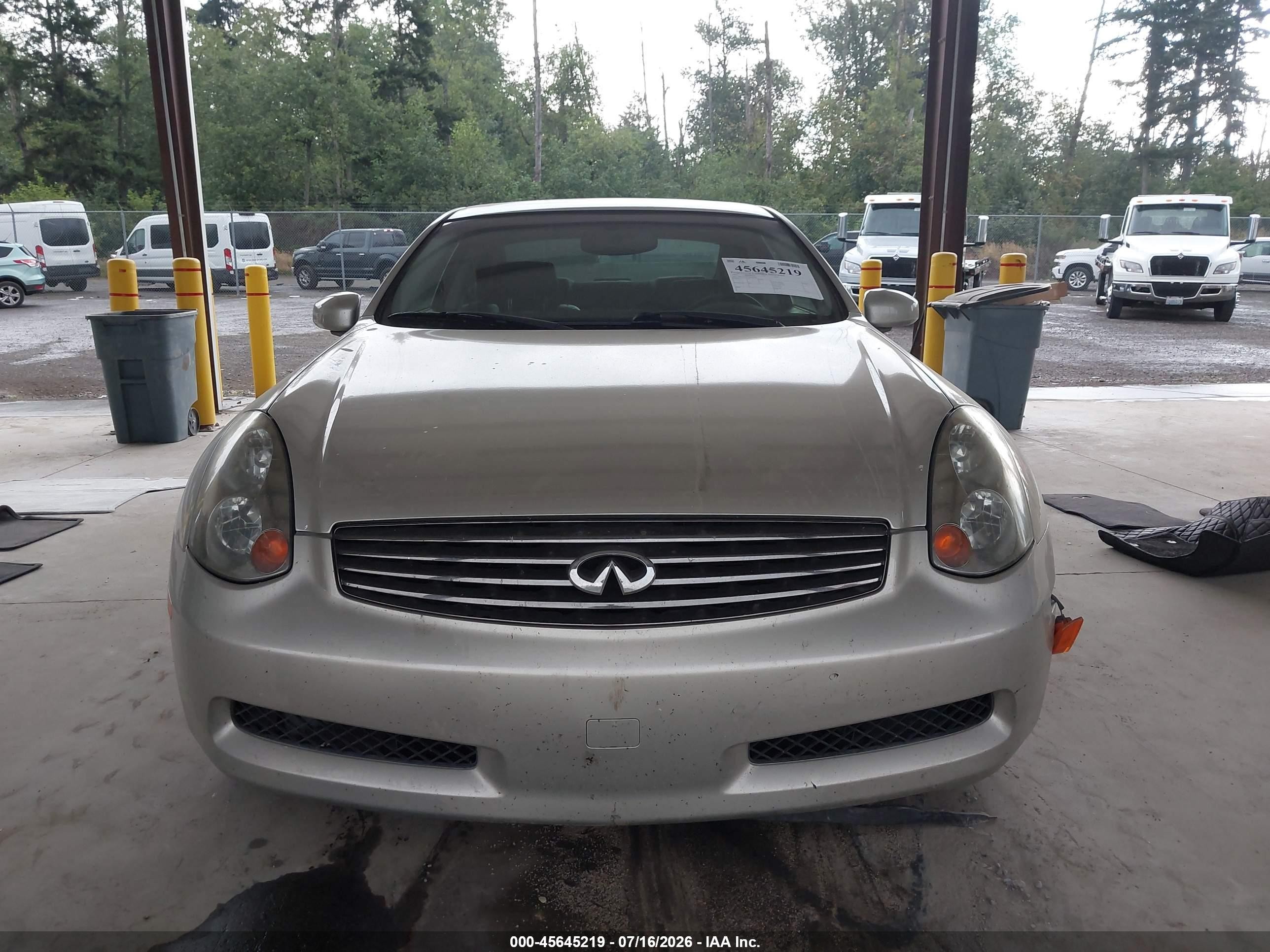 2005 Infiniti G35   Tan vin: JNKCV54E35M416401