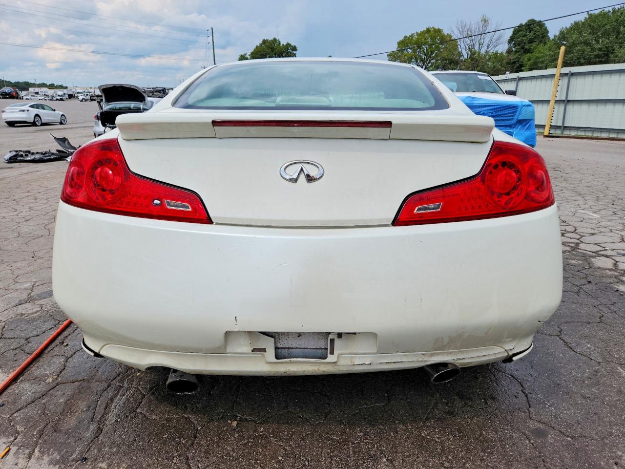 2006 Infiniti G35 Base Белый vin: JNKCV54E36M720393