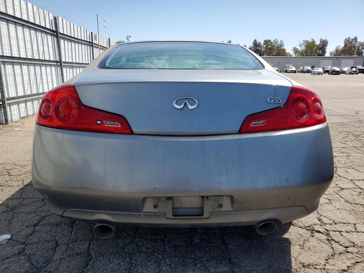 2007 Infiniti G35 Base Серебряный vin: JNKCV54E37M906792