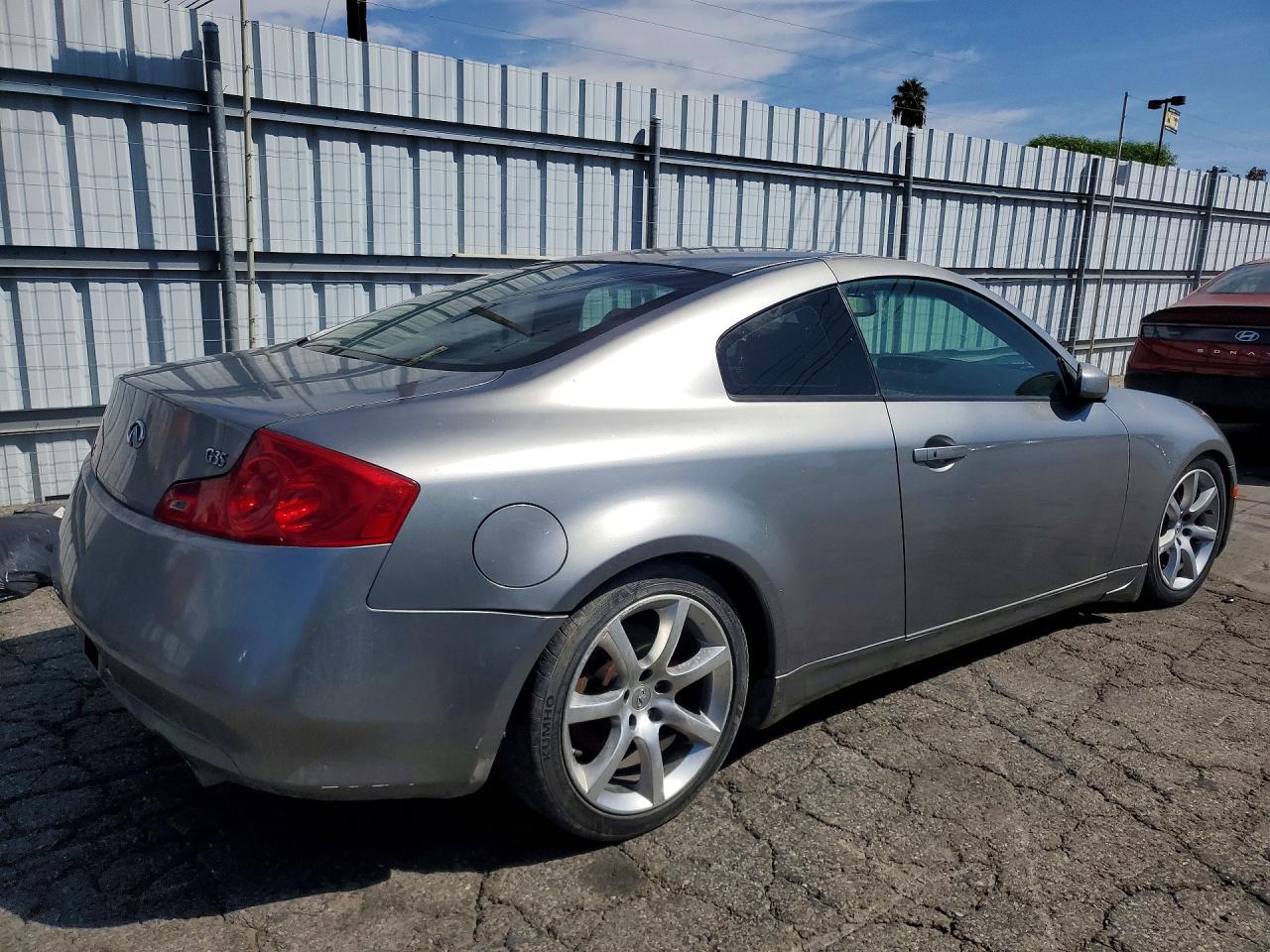 2007 Infiniti G35 Base Серебряный vin: JNKCV54E37M906792