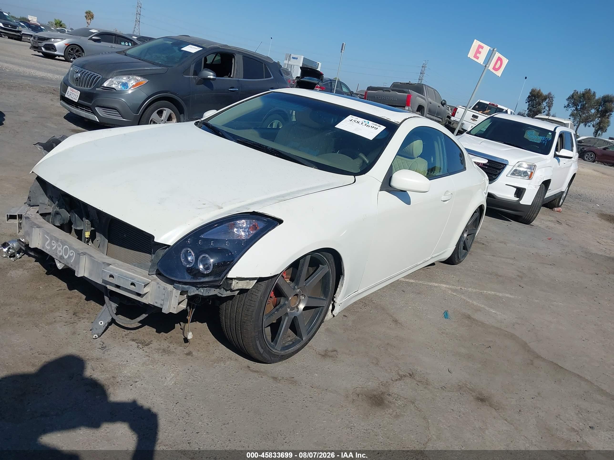 2004 Infiniti G35   Белый vin: JNKCV54E44M827482
