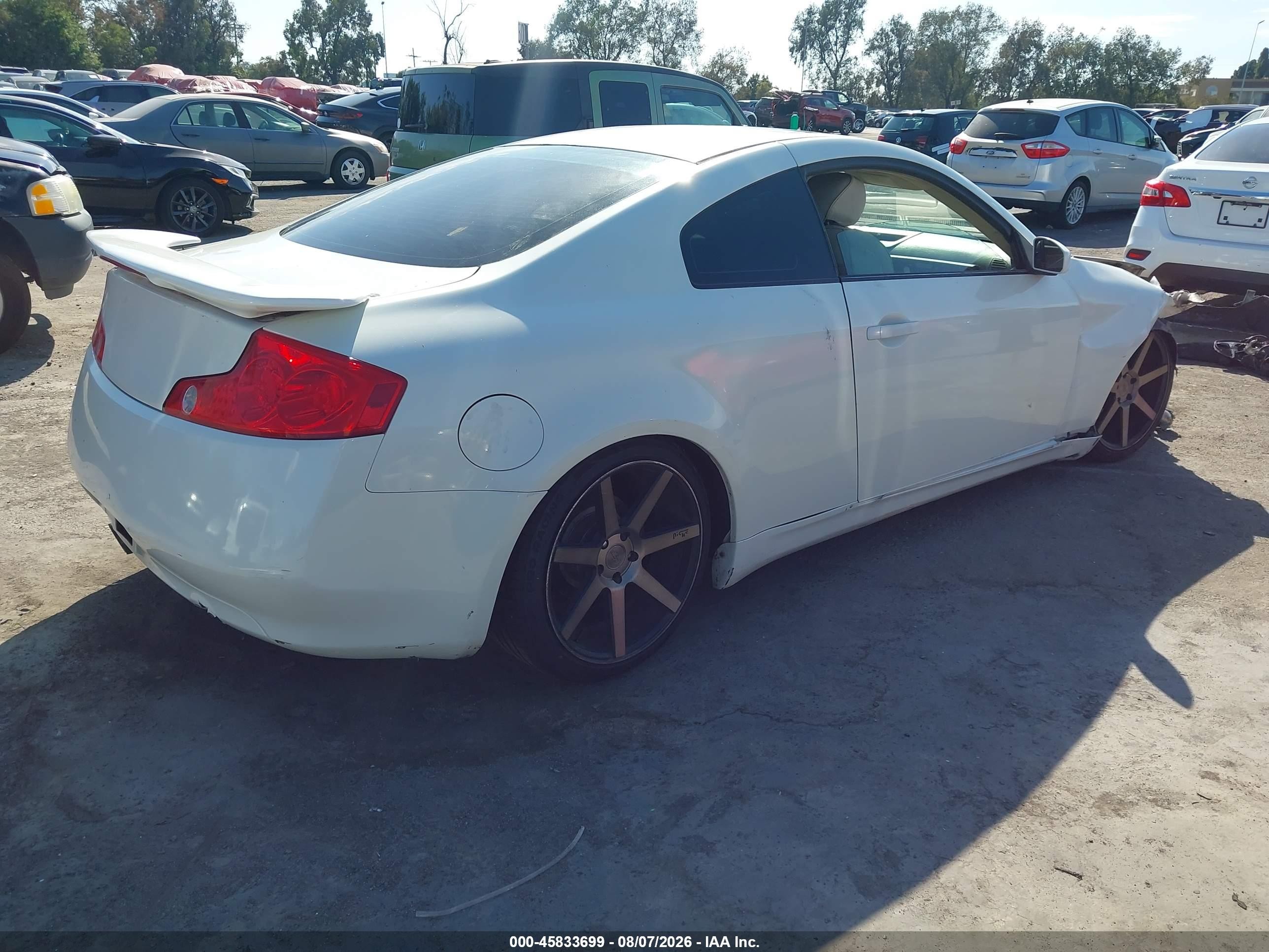 2004 Infiniti G35   Белый vin: JNKCV54E44M827482