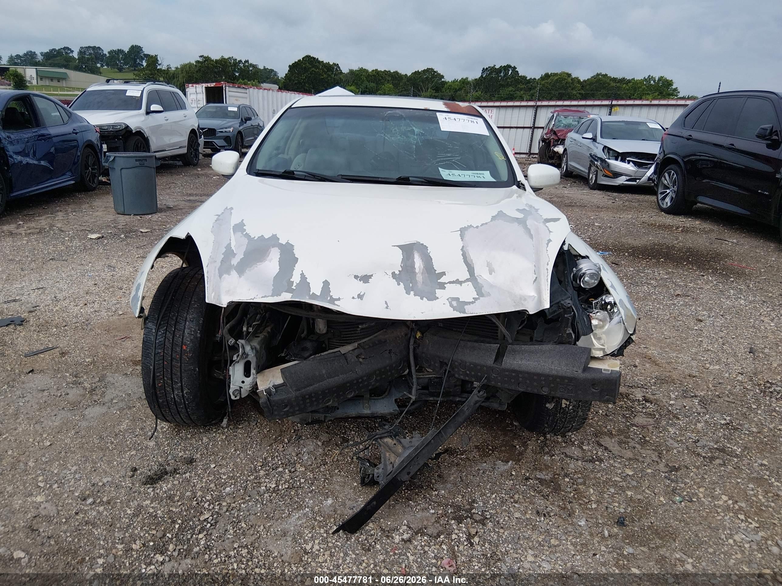 2007 Infiniti G35   White vin: JNKCV54E47M903268
