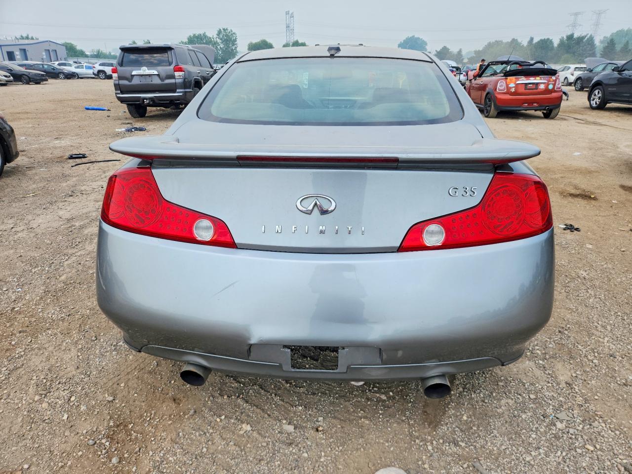2004 Infiniti G35 Base Серебряный vin: JNKCV54E54M817883