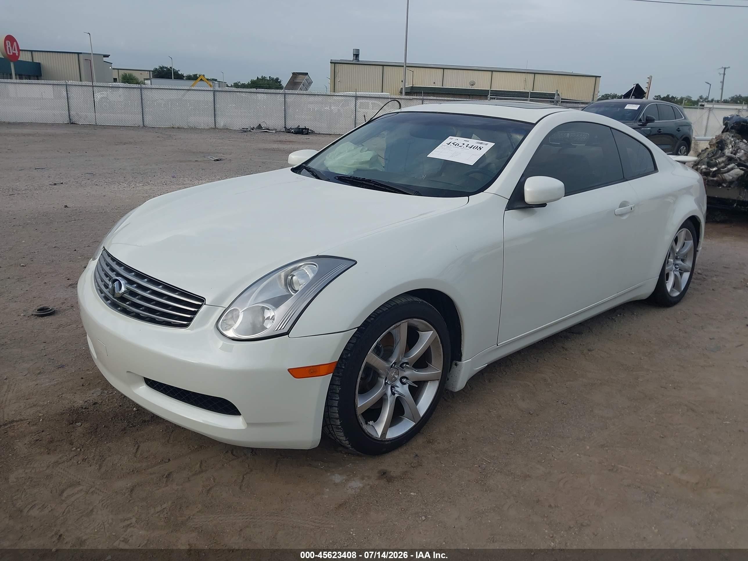 2006 Infiniti G35   White vin: JNKCV54E56M718368