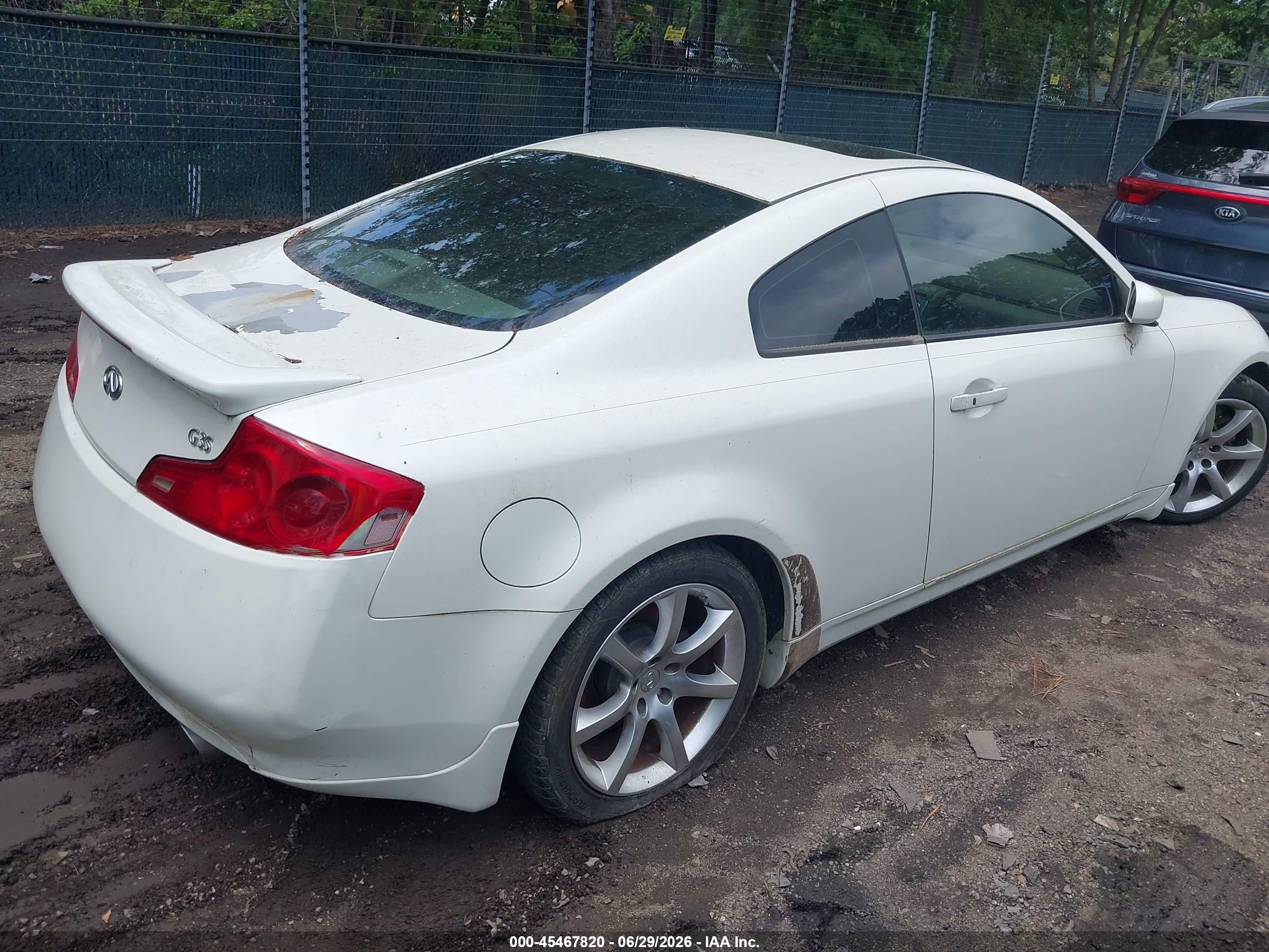 2007 Infiniti G35   White vin: JNKCV54E77M906066