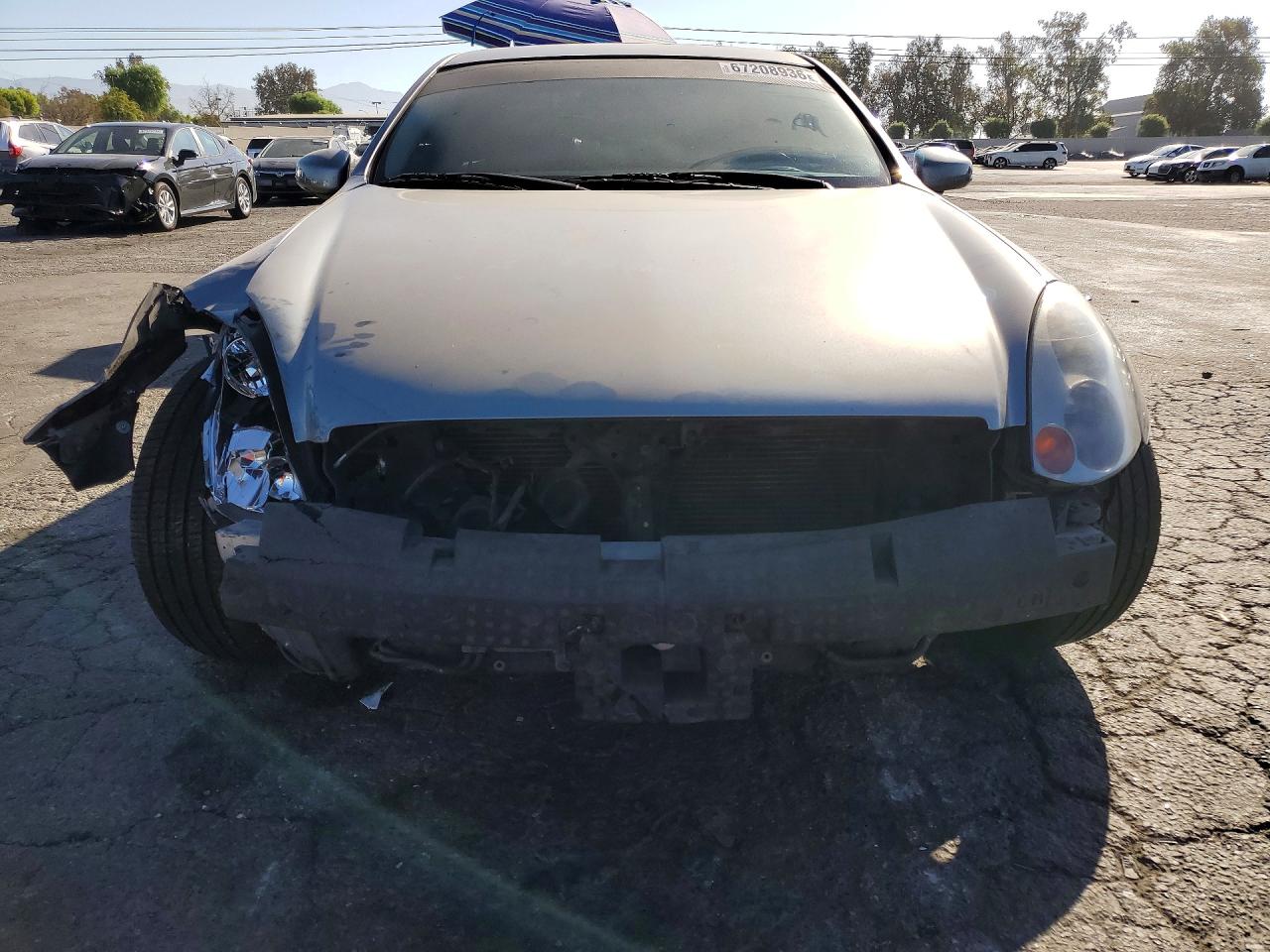 2005 Infiniti G35 Base Серебряный vin: JNKCV54E85M406561