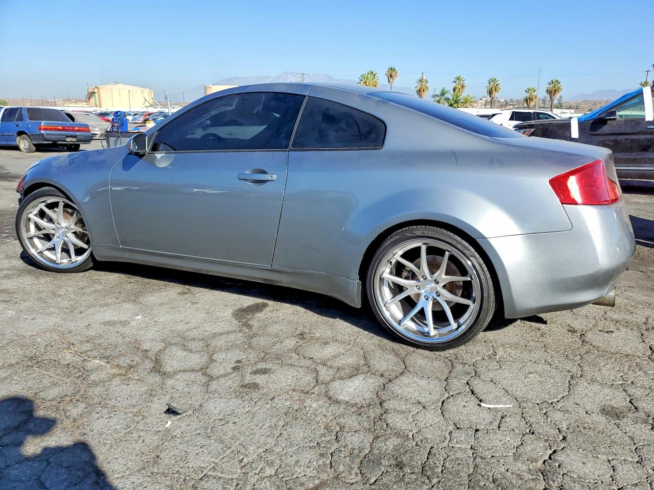 2005 Infiniti G35 Base Серебряный vin: JNKCV54E85M406561