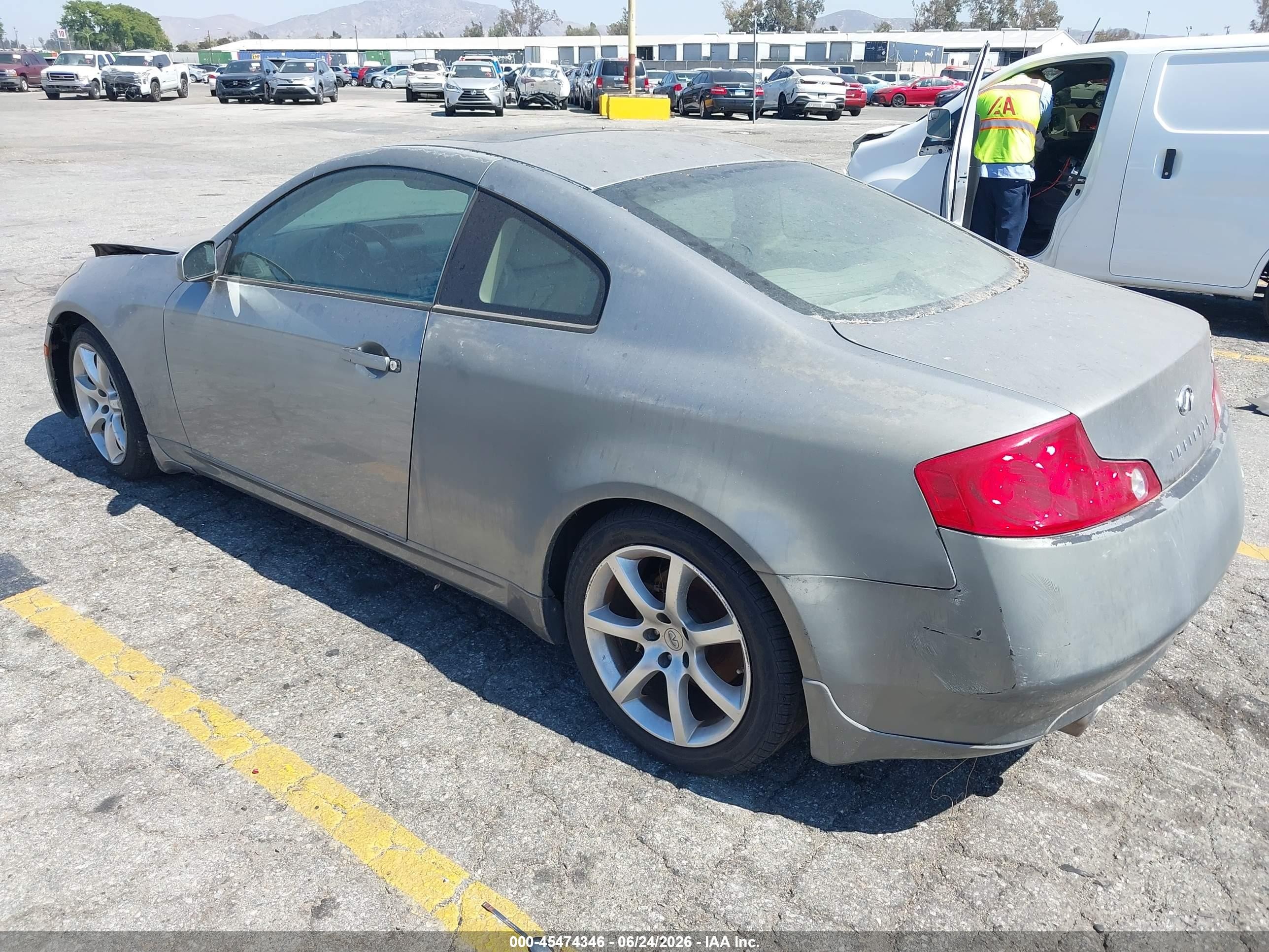 2005 Infiniti G35   Champagne vin: JNKCV54E95M426687