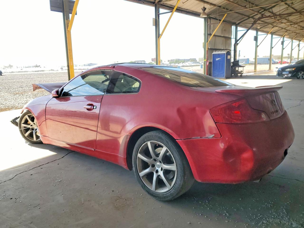 2003 Infiniti G35 Base Red vin: JNKCV54EX3M216600