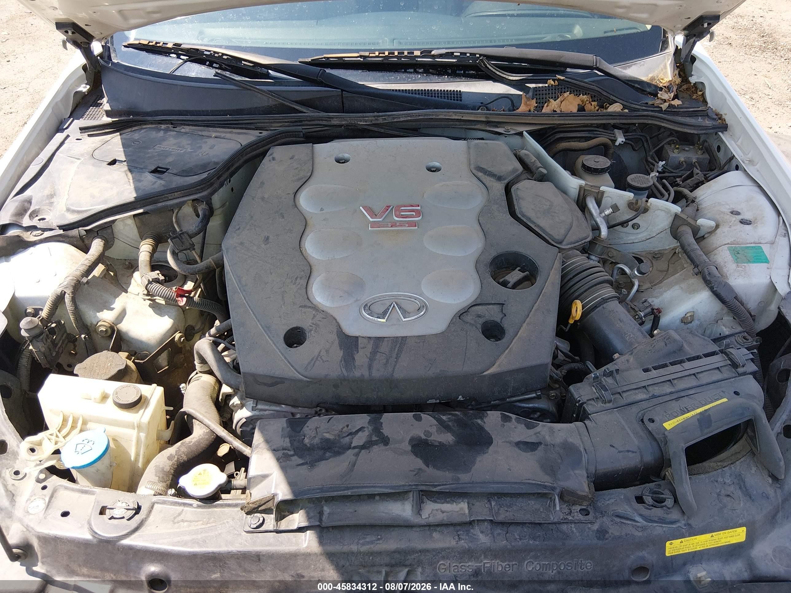 2005 Infiniti G35   White vin: JNKCV54EX5M412104