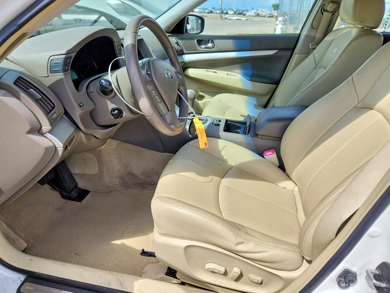 2009 Infiniti G37 Sedan Base White vin: JNKCV61E09M013945