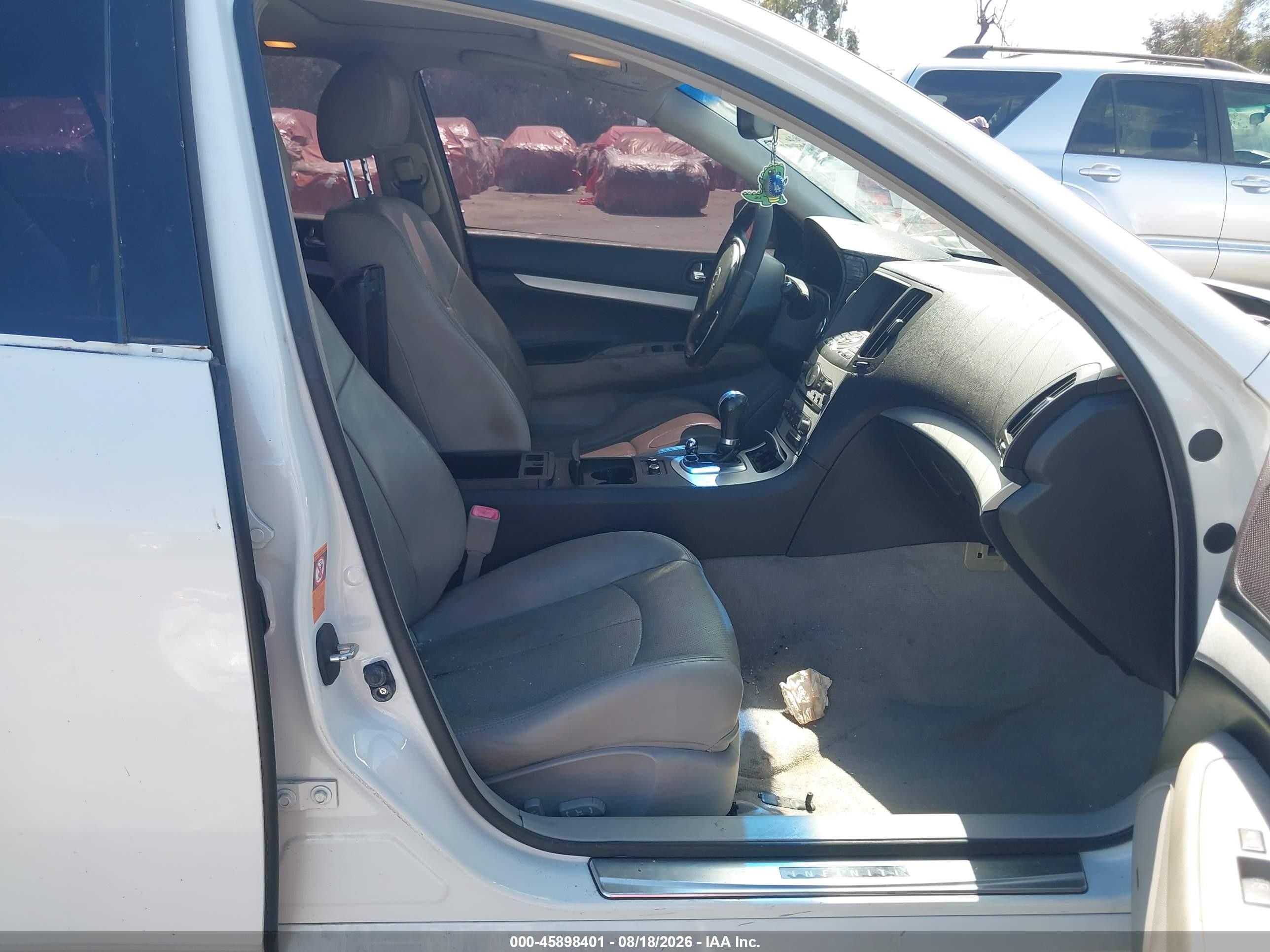 2009 Infiniti G37 Journey Белый vin: JNKCV61E19M011718