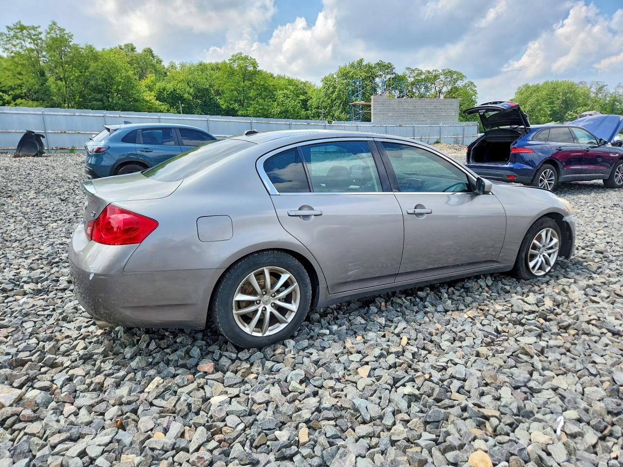 2009 Infiniti G37 Sedan Base Gray vin: JNKCV61E19M012433