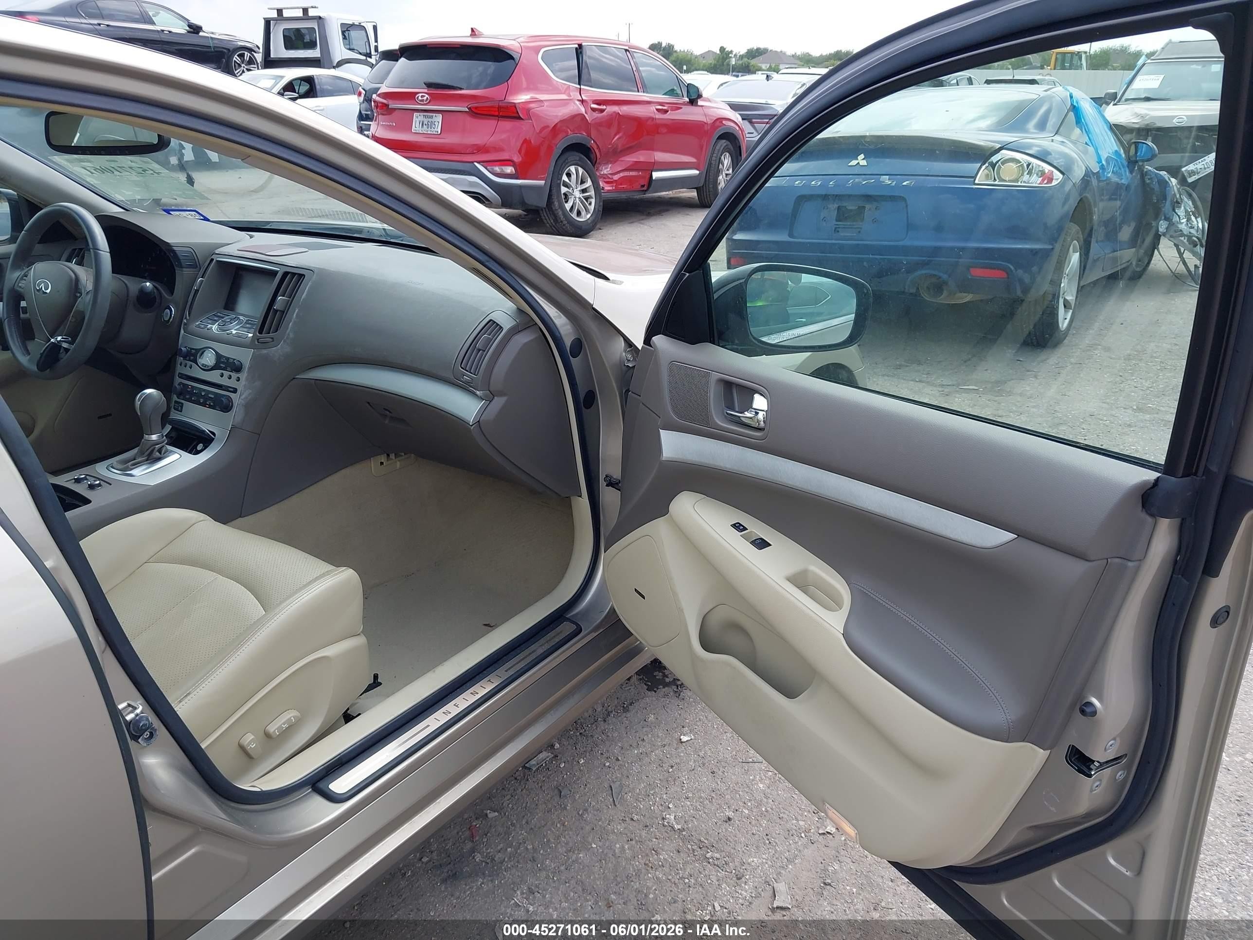 2009 Infiniti G37 Journey Золотой vin: JNKCV61E19M012464