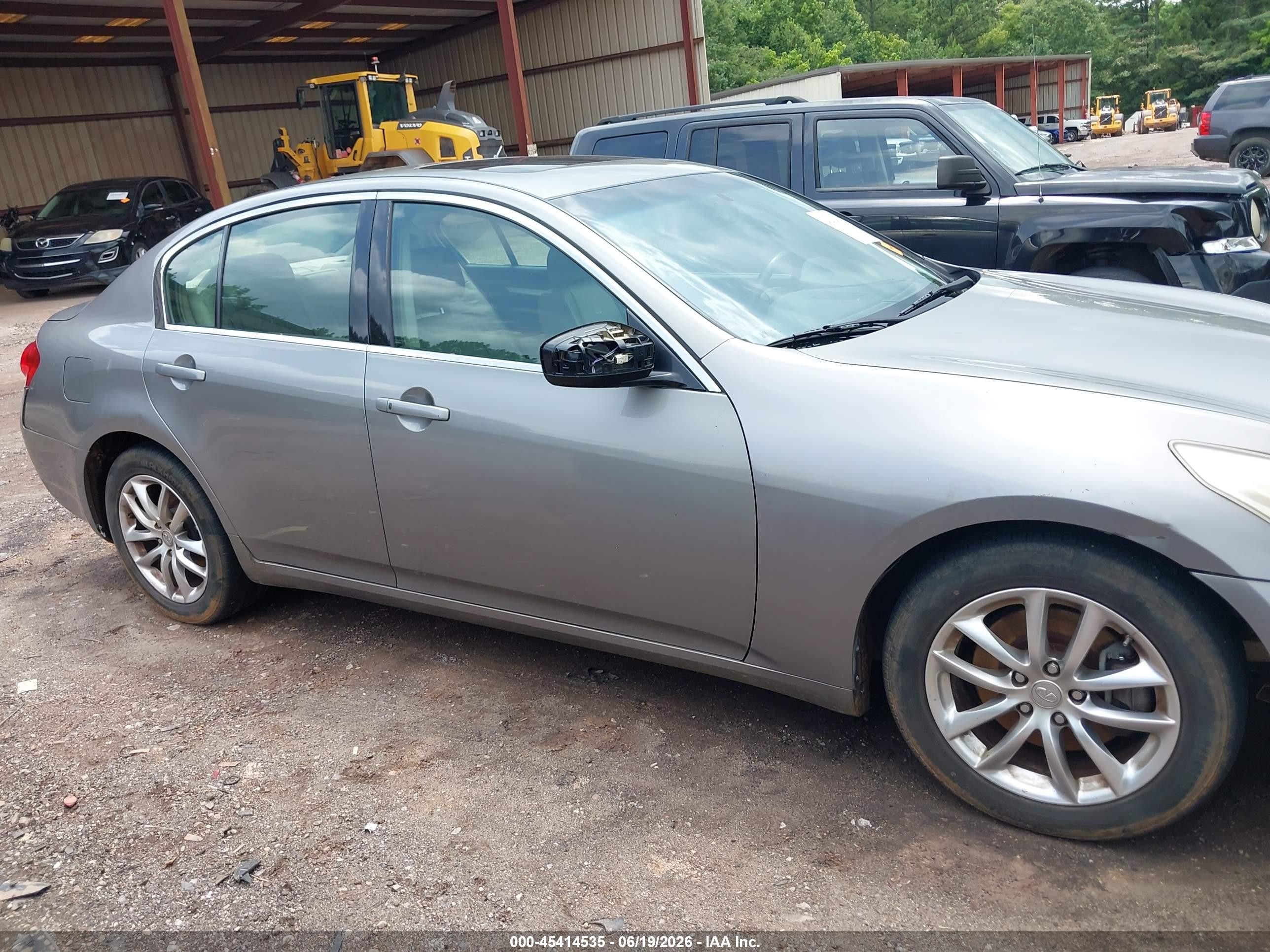 2009 Infiniti G37 Journey Silver vin: JNKCV61E19M015042
