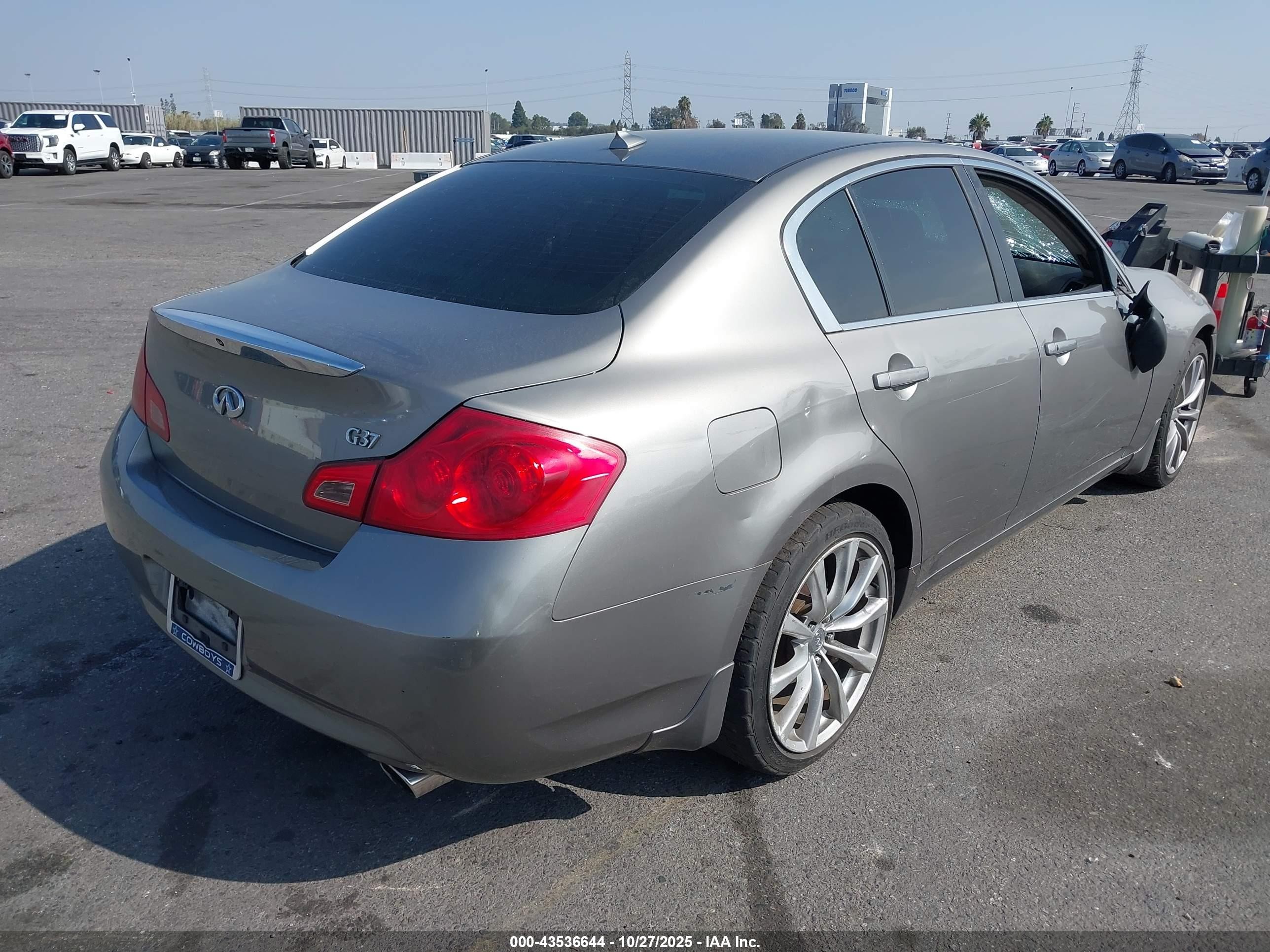 2009 Infiniti G37 Journey Gray vin: JNKCV61E19M309721