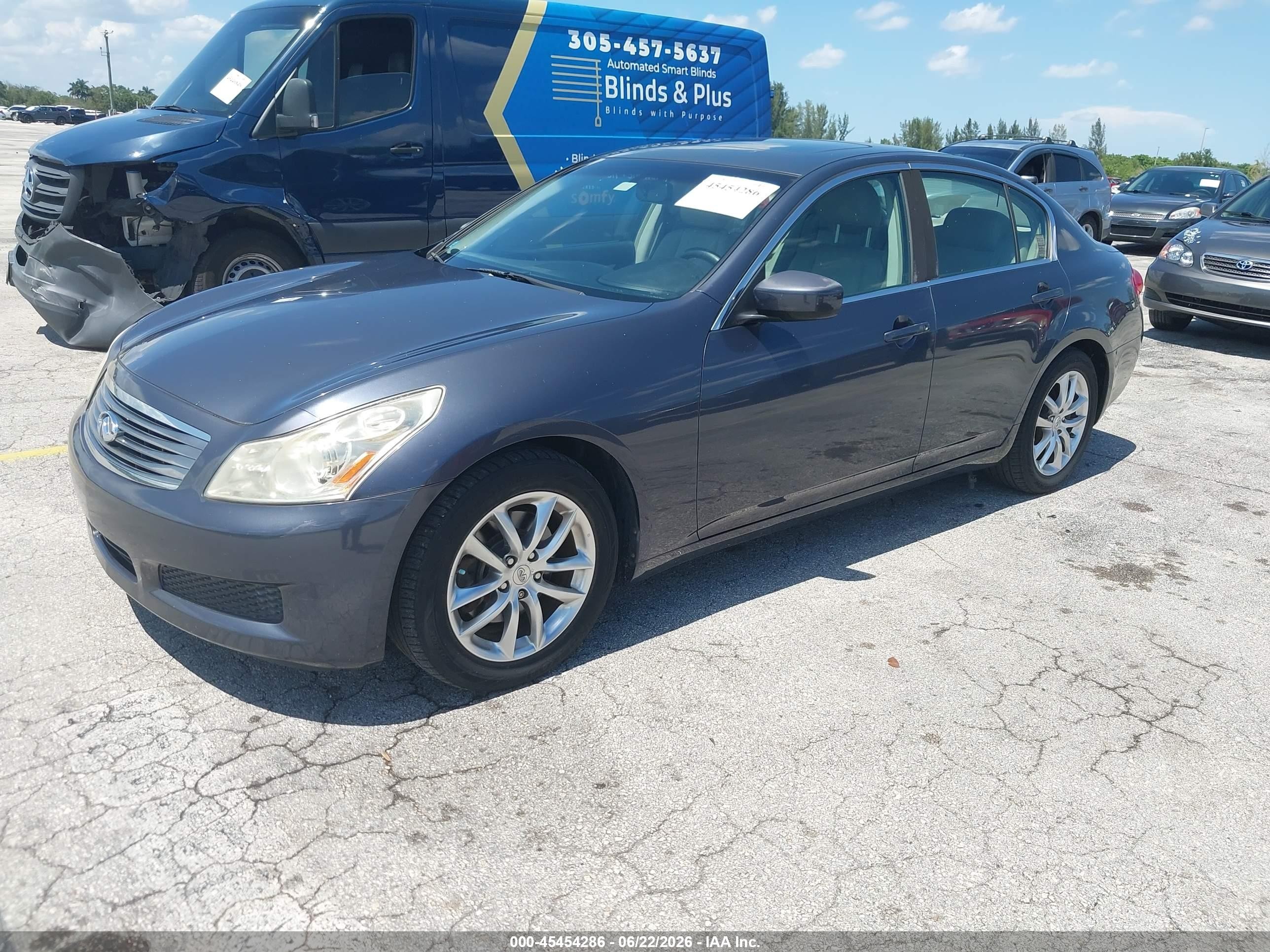 2009 Infiniti G37 Journey Gray vin: JNKCV61E19M311002