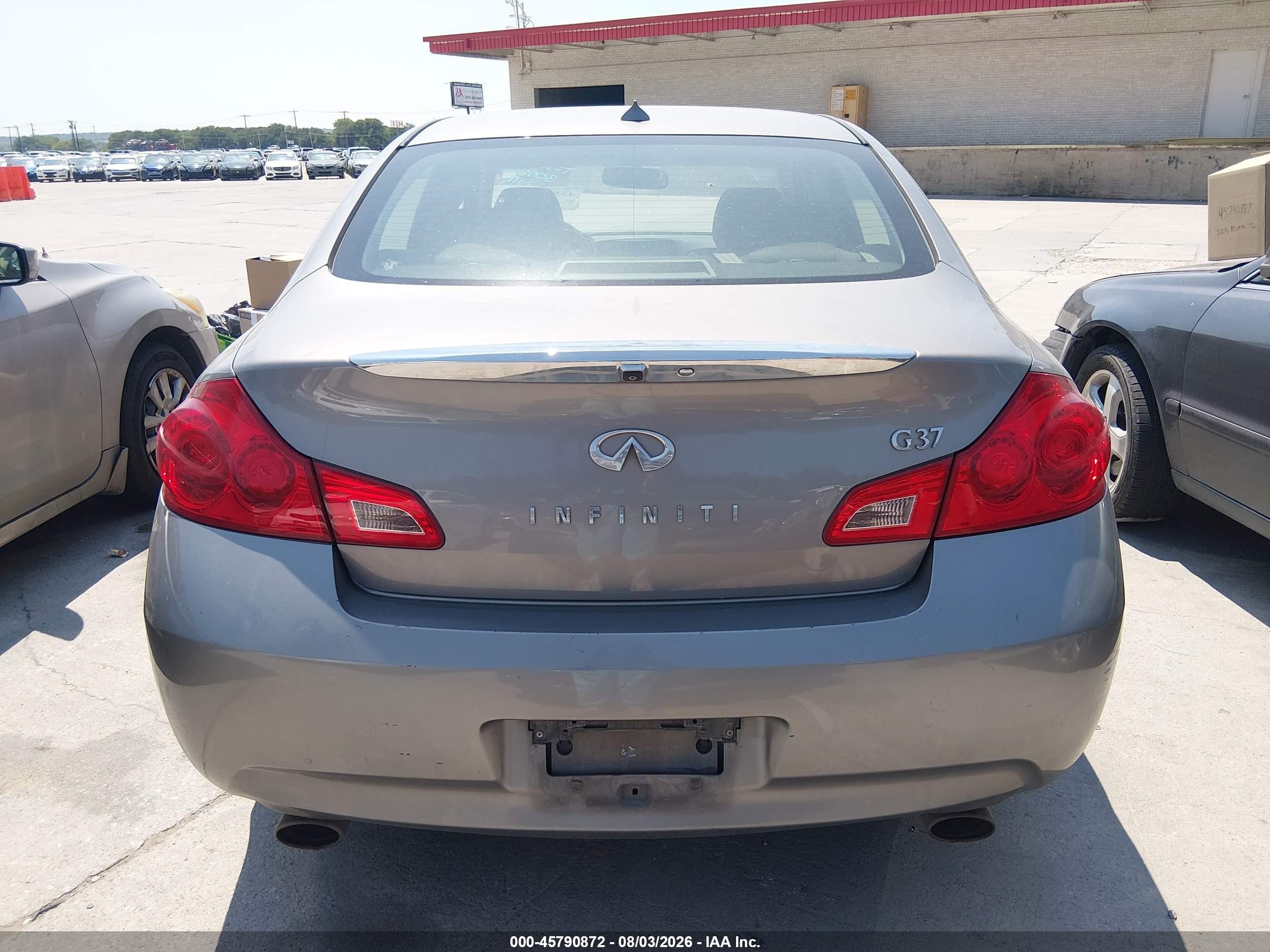 2009 Infiniti G37 Journey Gray vin: JNKCV61E29M309890