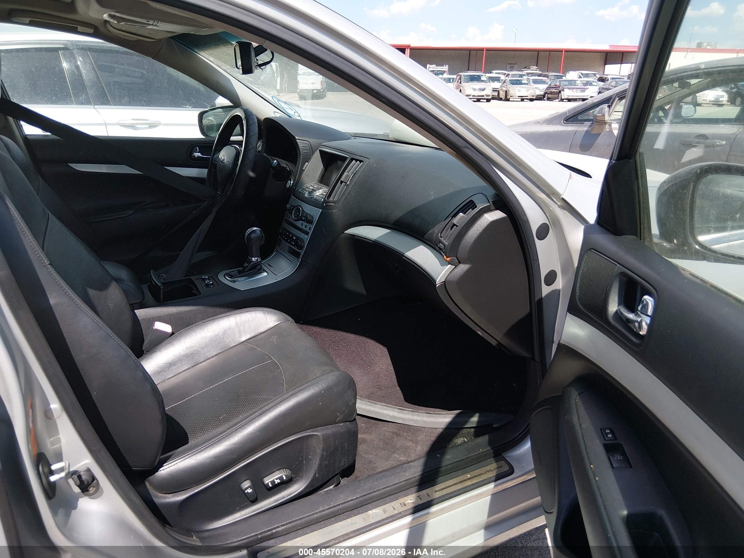 2009 Infiniti G37 Journey Silver vin: JNKCV61E39M014510