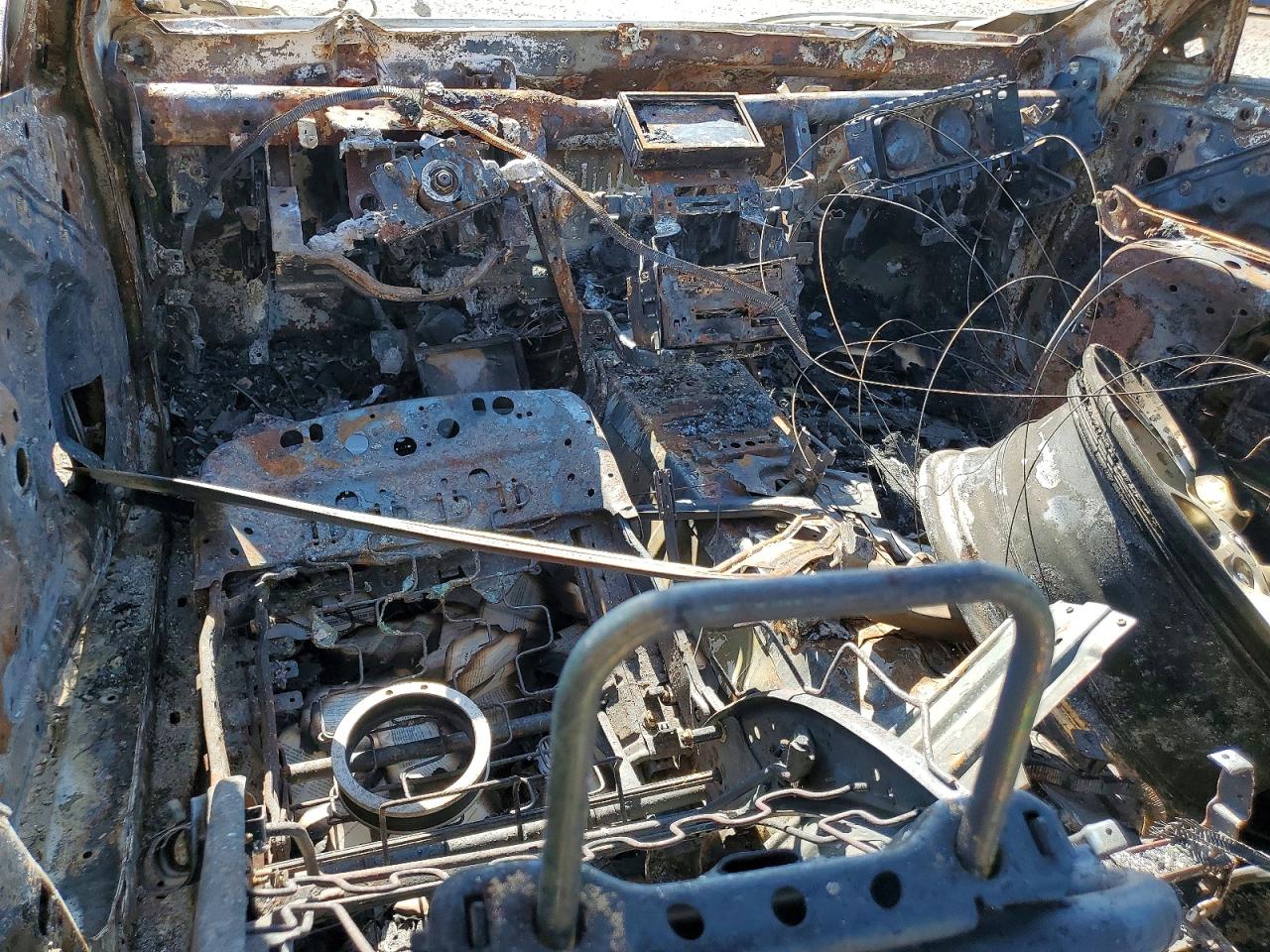 2009 Infiniti G37 Sedan Base Burn vin: JNKCV61E39M307260
