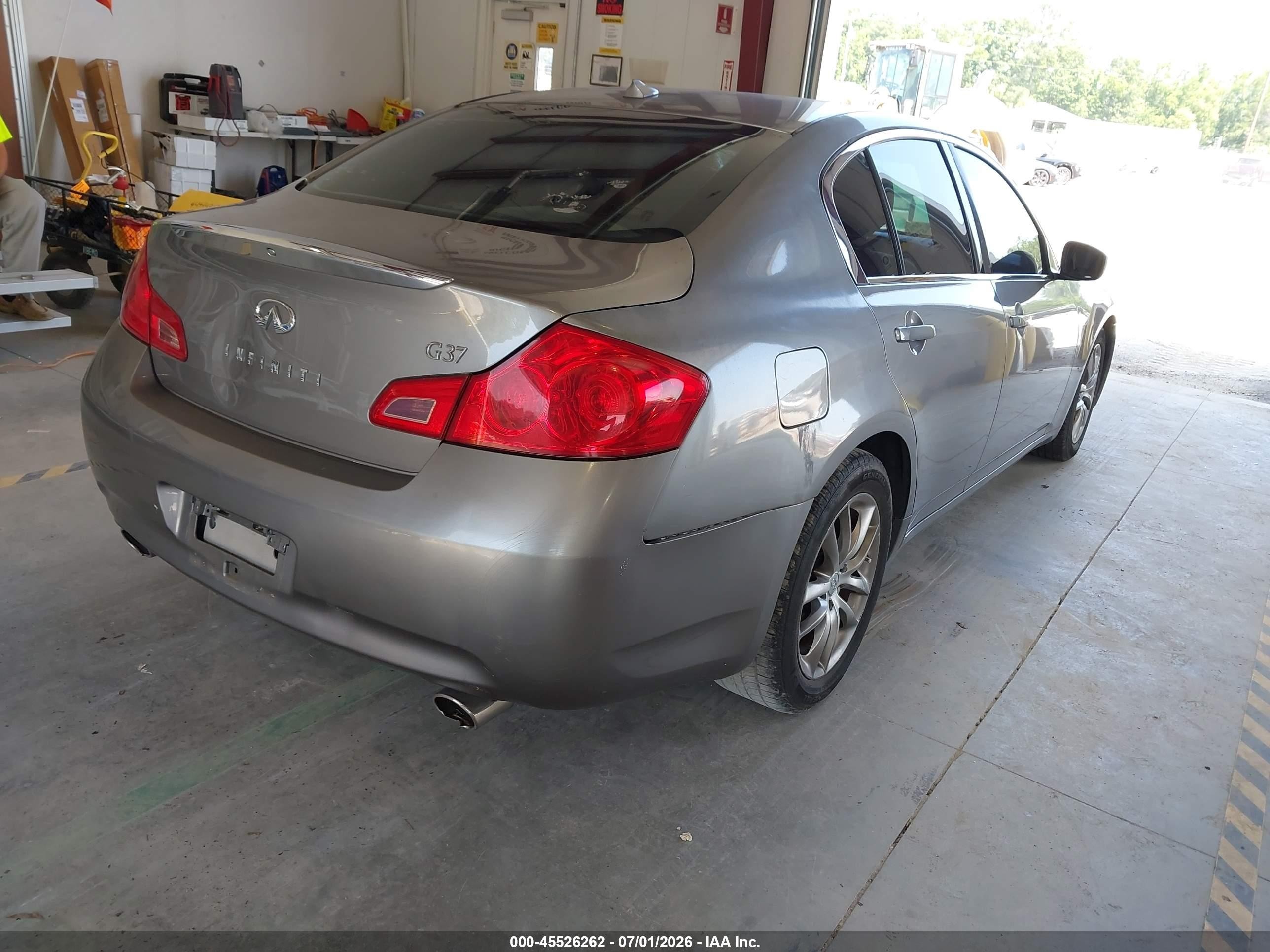 2009 Infiniti G37 Journey Gray vin: JNKCV61E49M302486