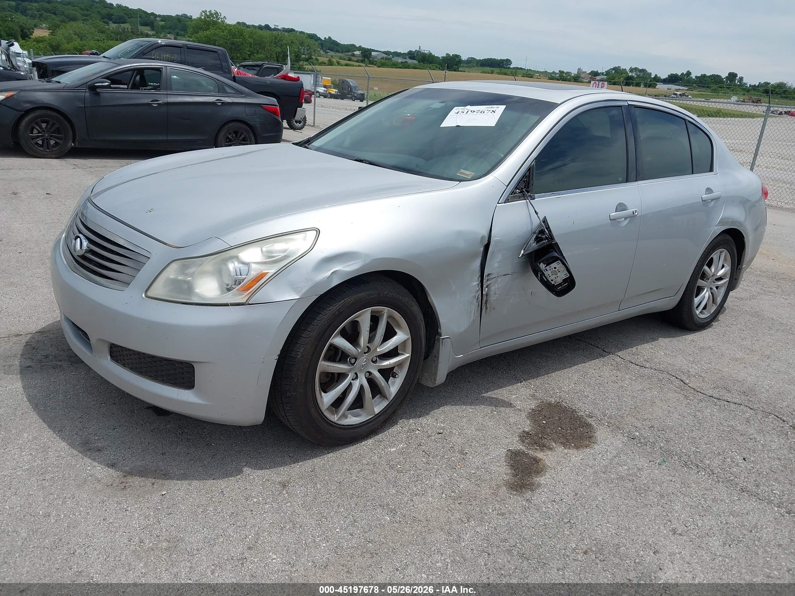 2009 Infiniti G37 Journey Silver vin: JNKCV61E59M012211
