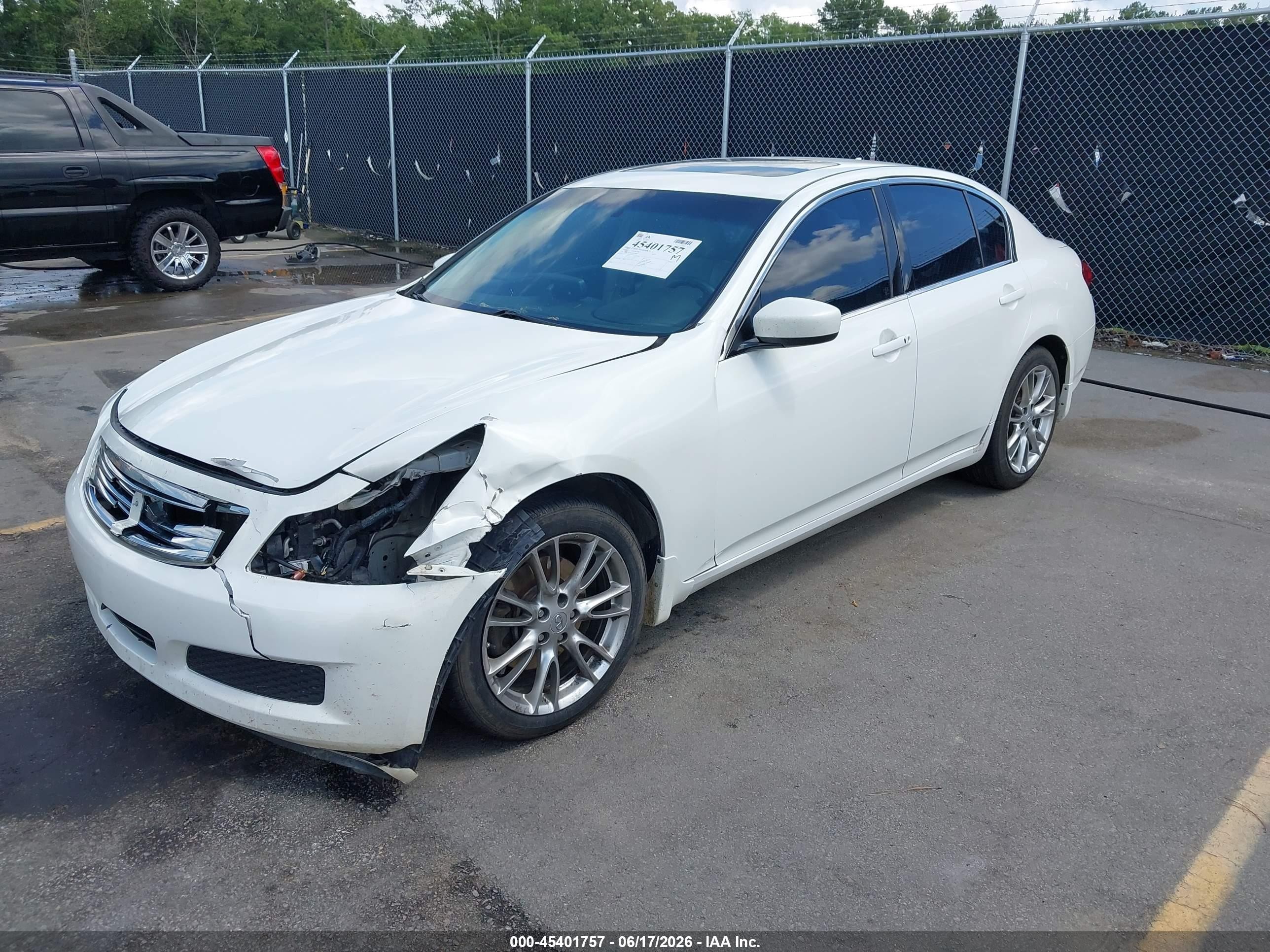 2009 Infiniti G37 Journey White vin: JNKCV61E89M303866
