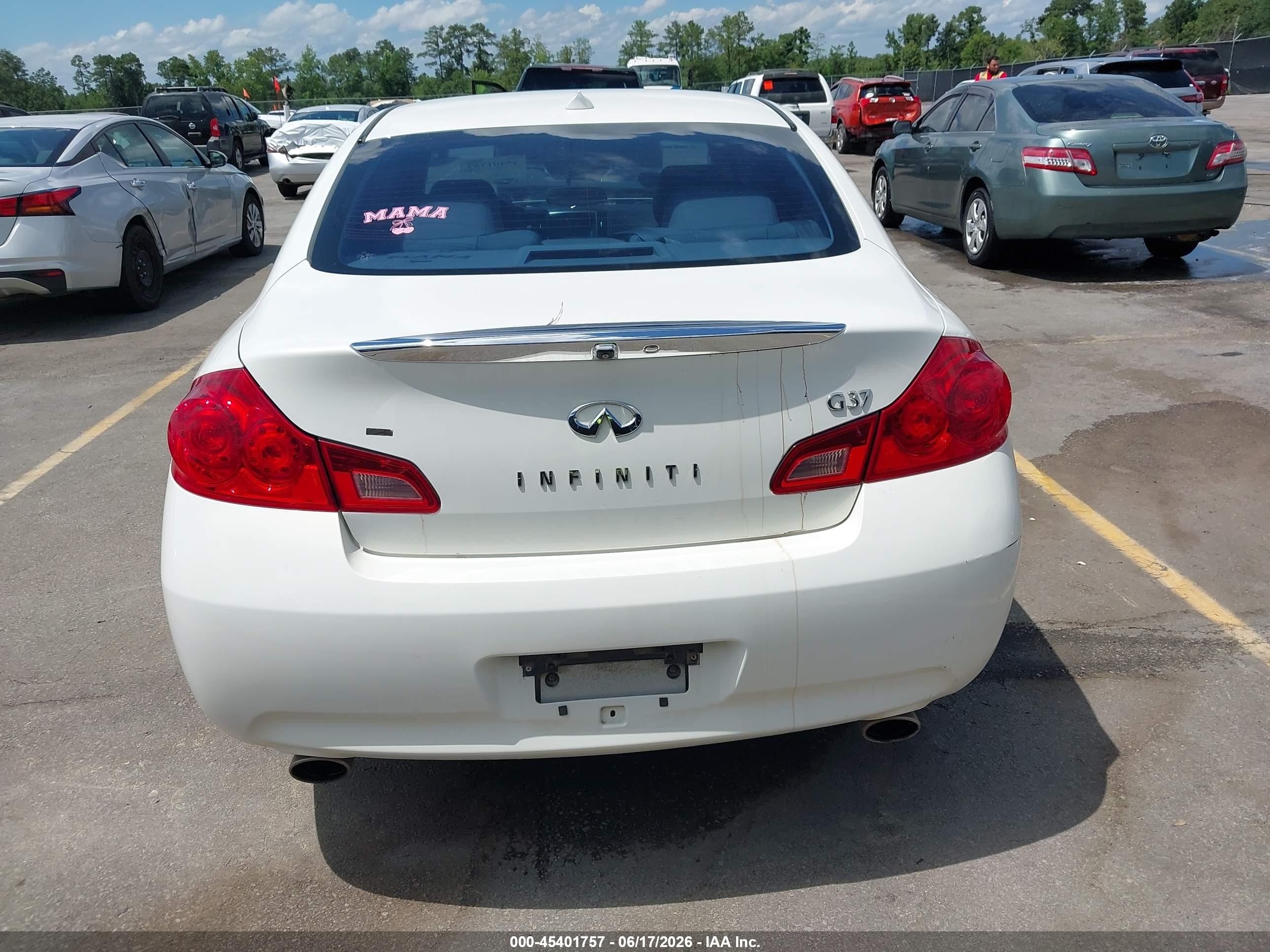 2009 Infiniti G37 Journey White vin: JNKCV61E89M303866